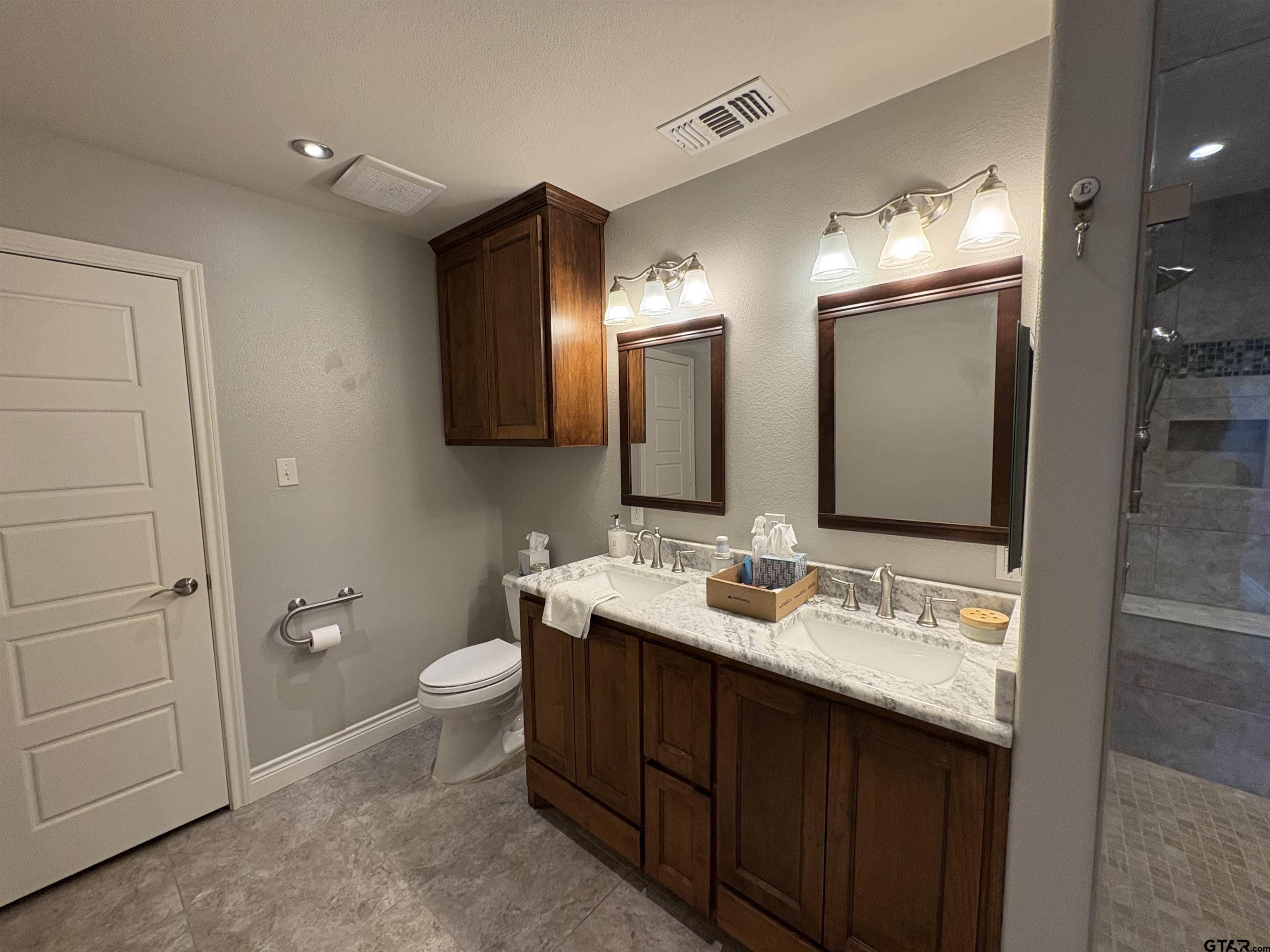 20480 Clearwater Circle