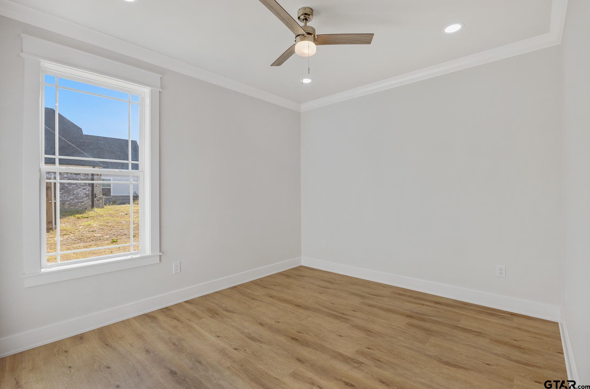 19383 Ridge Point Cir