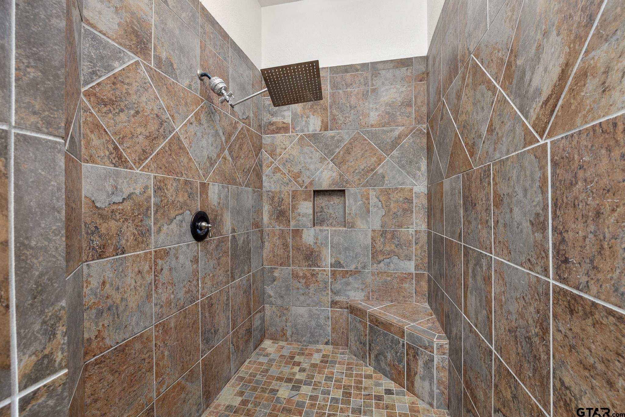 19275 County Road 3411