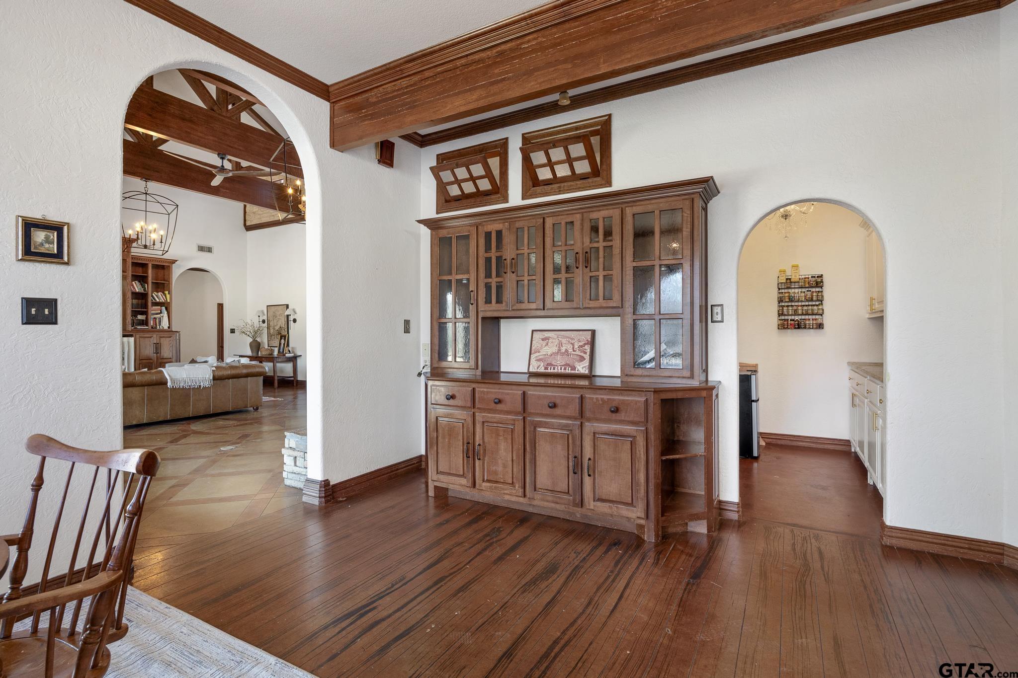 19275 County Road 3411