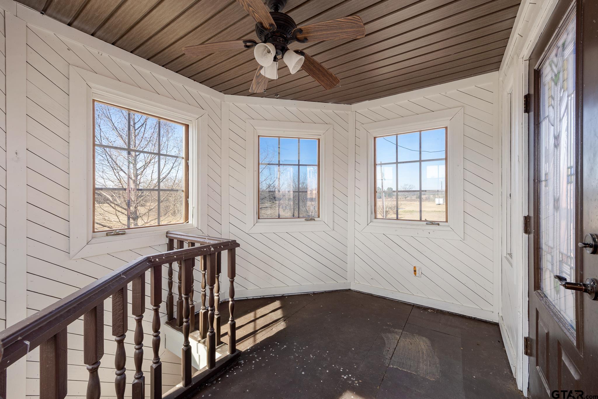 19275 County Road 3411