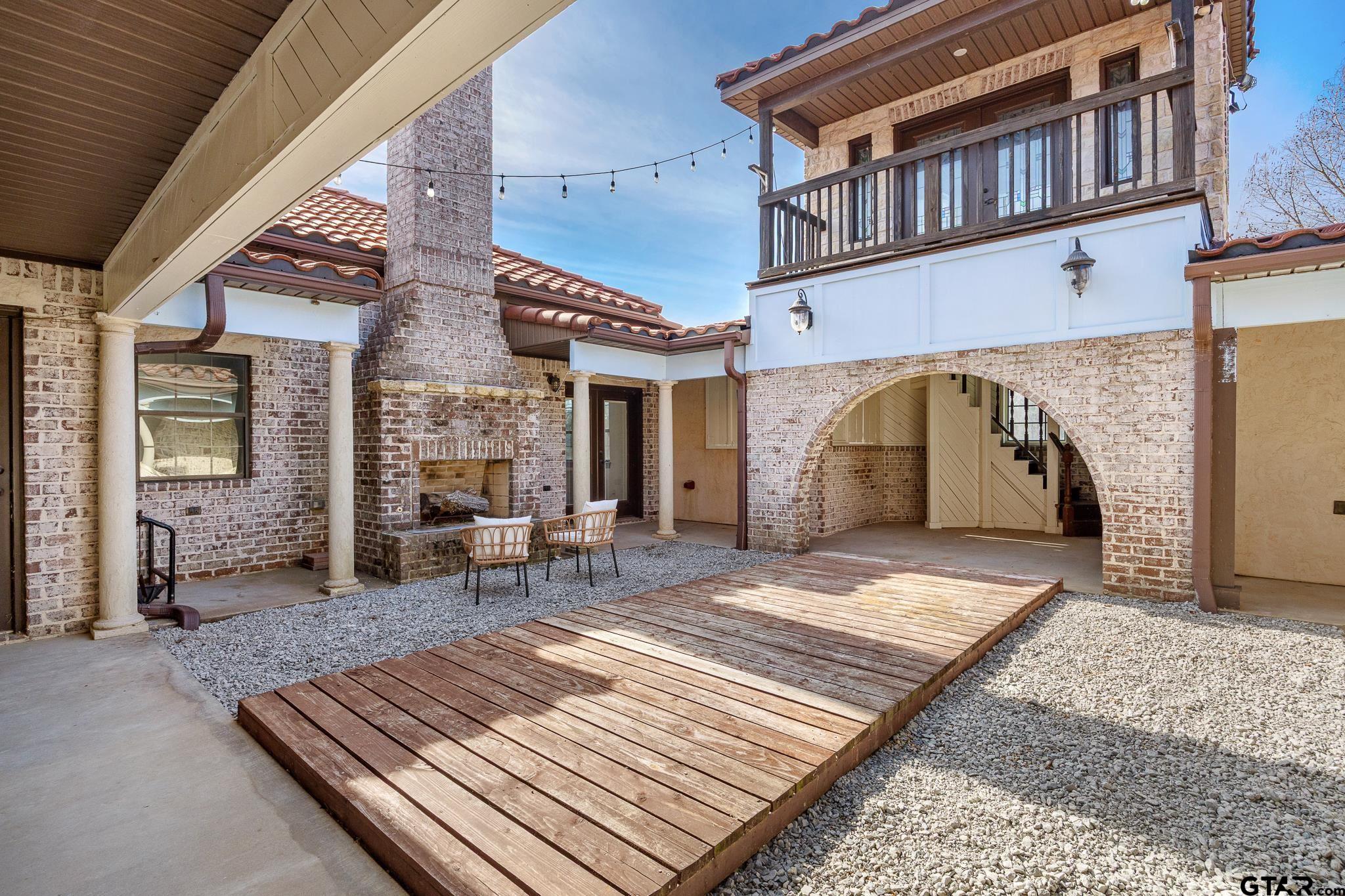 19275 County Road 3411