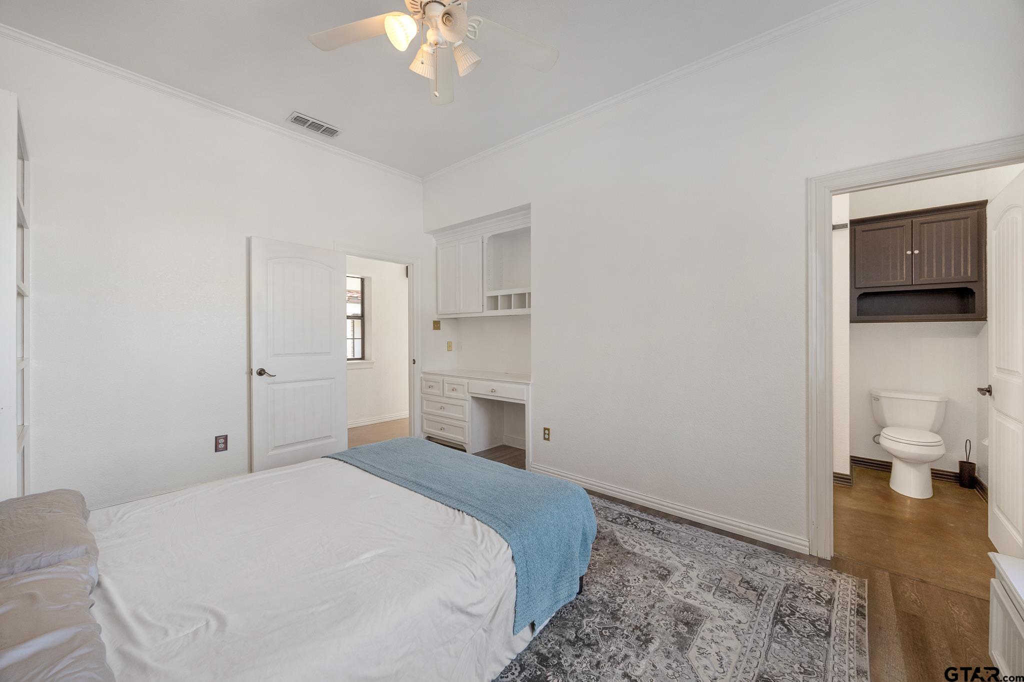 19275 County Road 3411