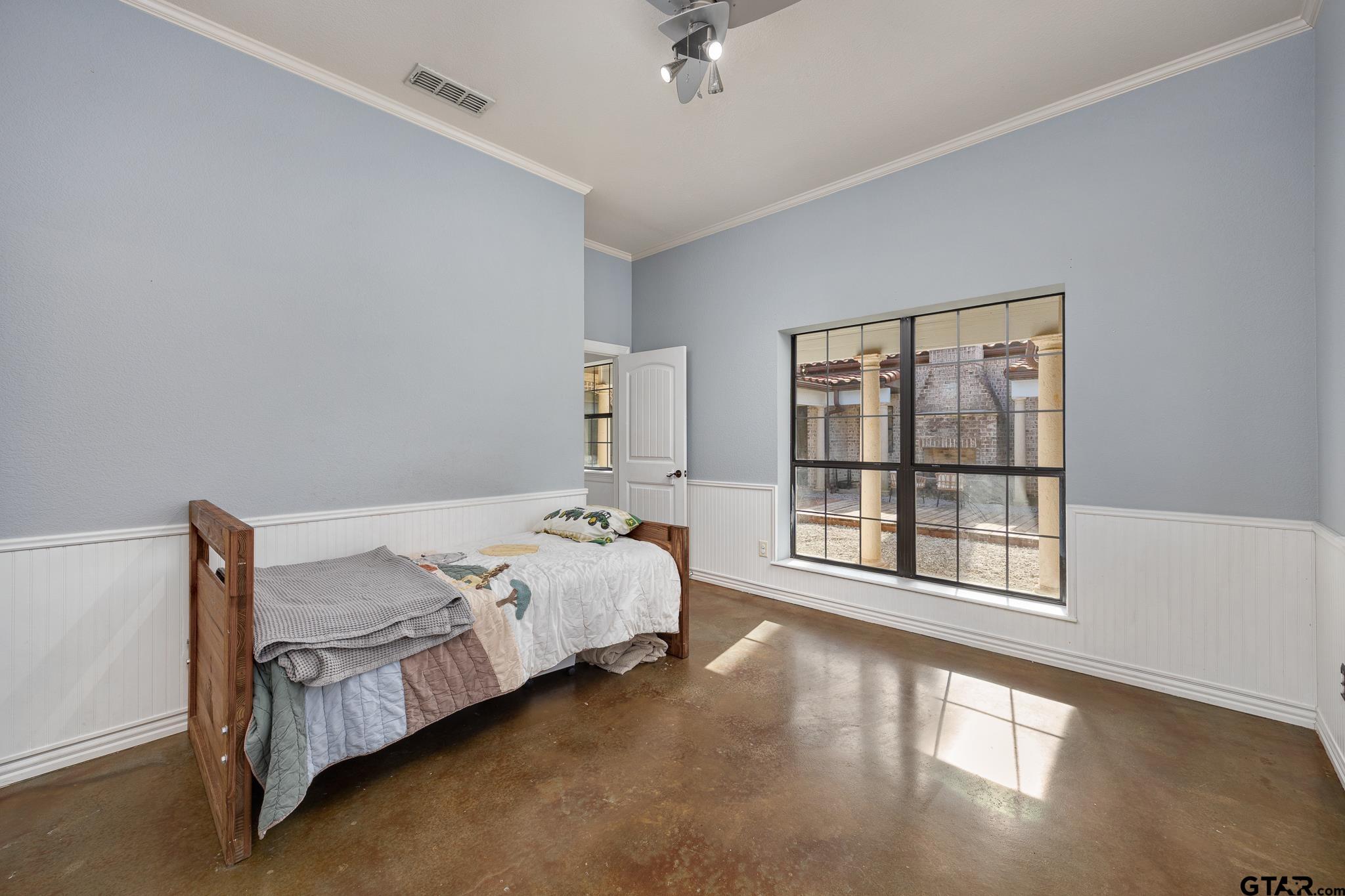 19275 County Road 3411