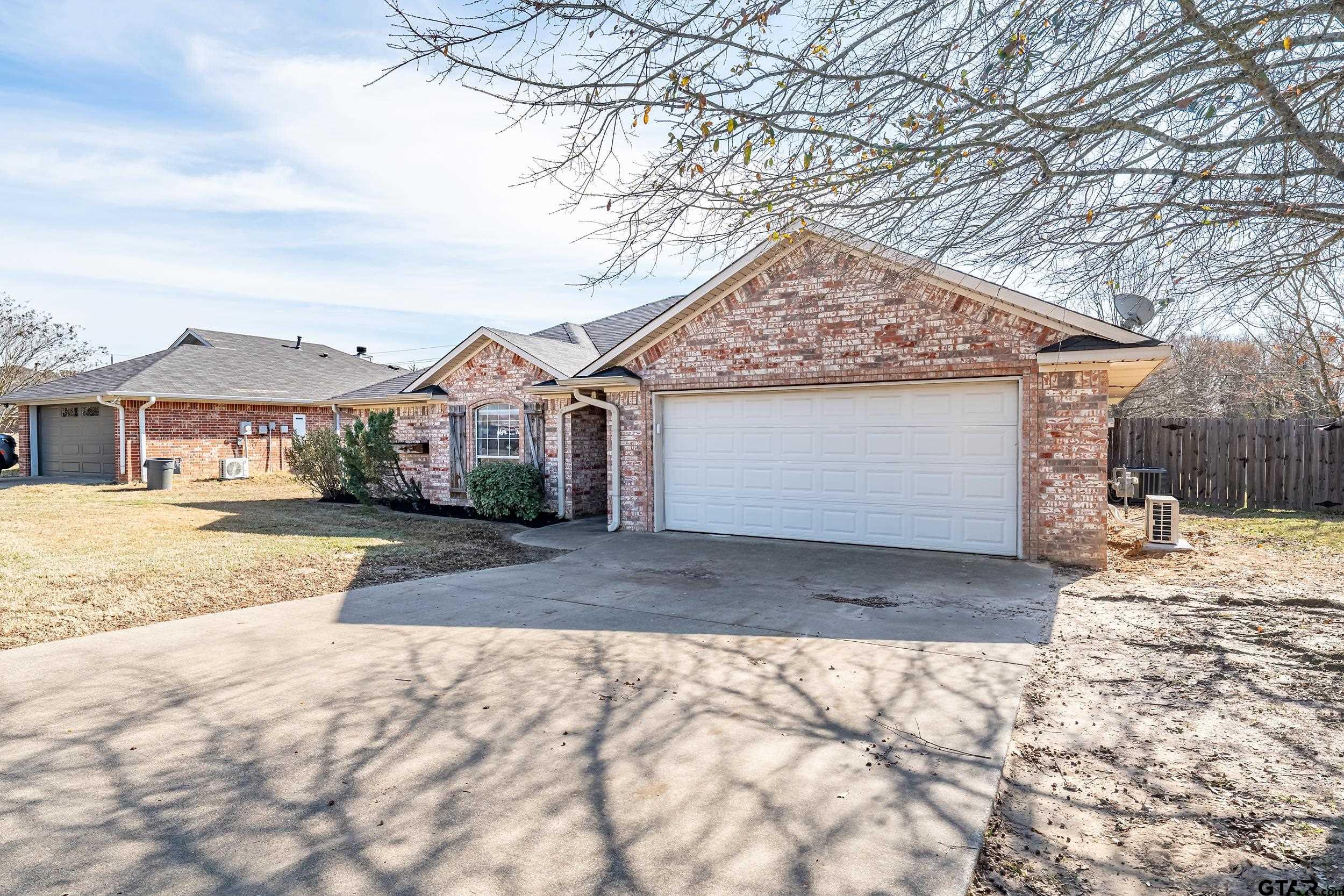 19541 Running West Dr