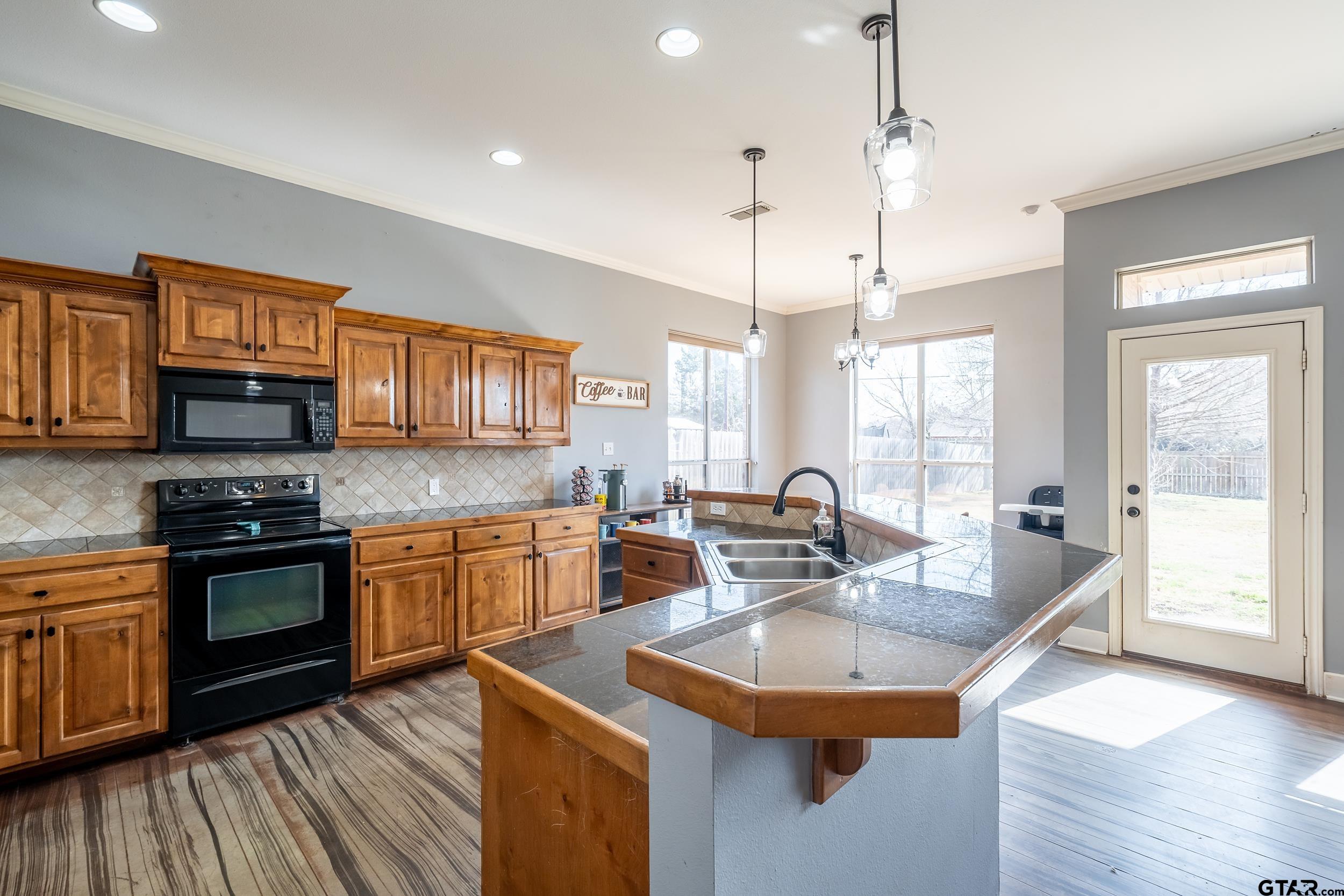 19541 Running West Dr