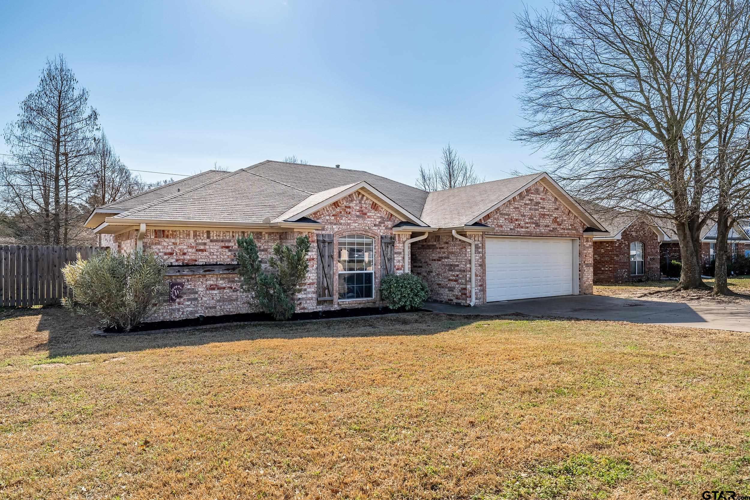 19541 Running West Dr