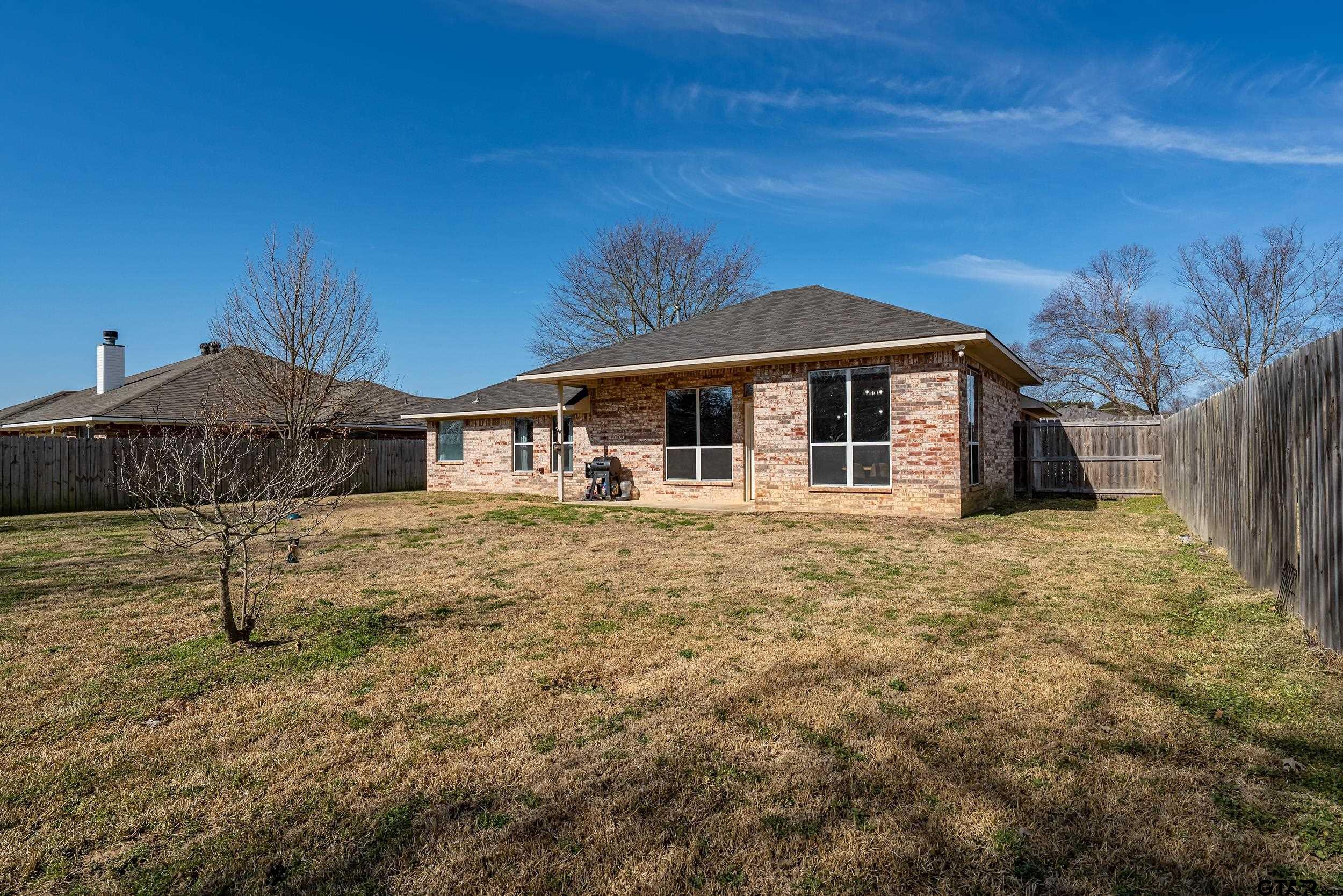 19541 Running West Dr
