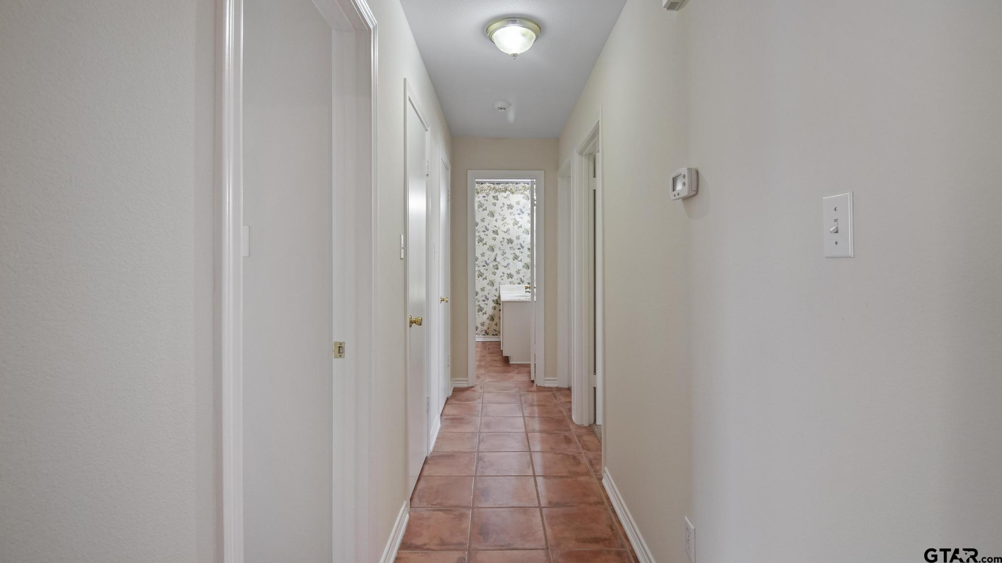 5401 Hollytree Dr #602