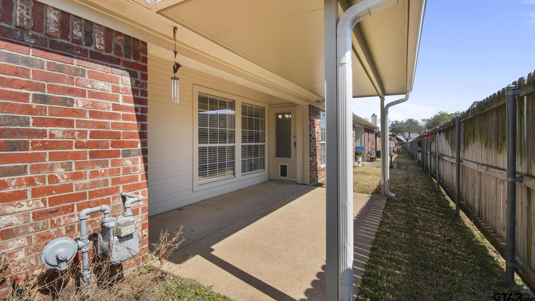5401 Hollytree Dr #602