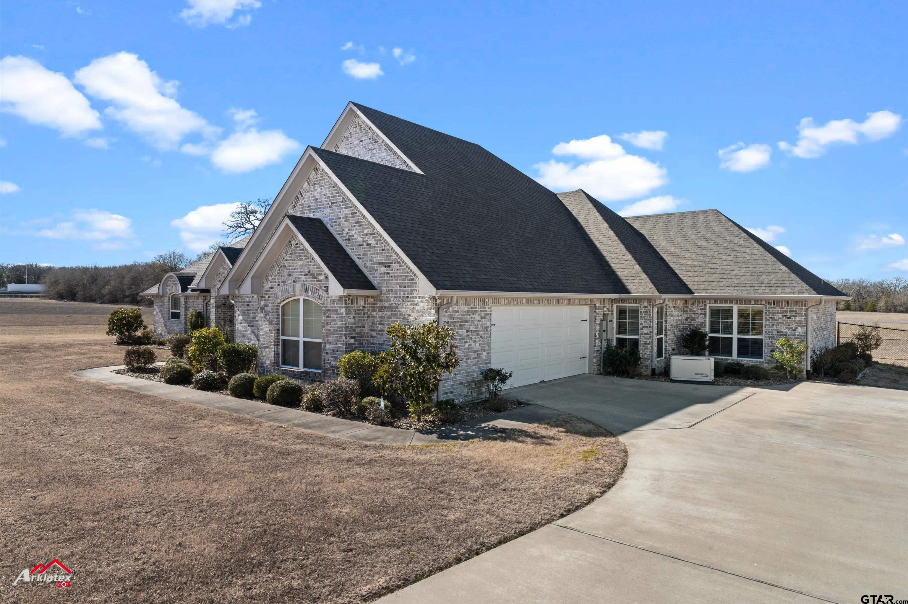 15631 Stallion Lake Blvd