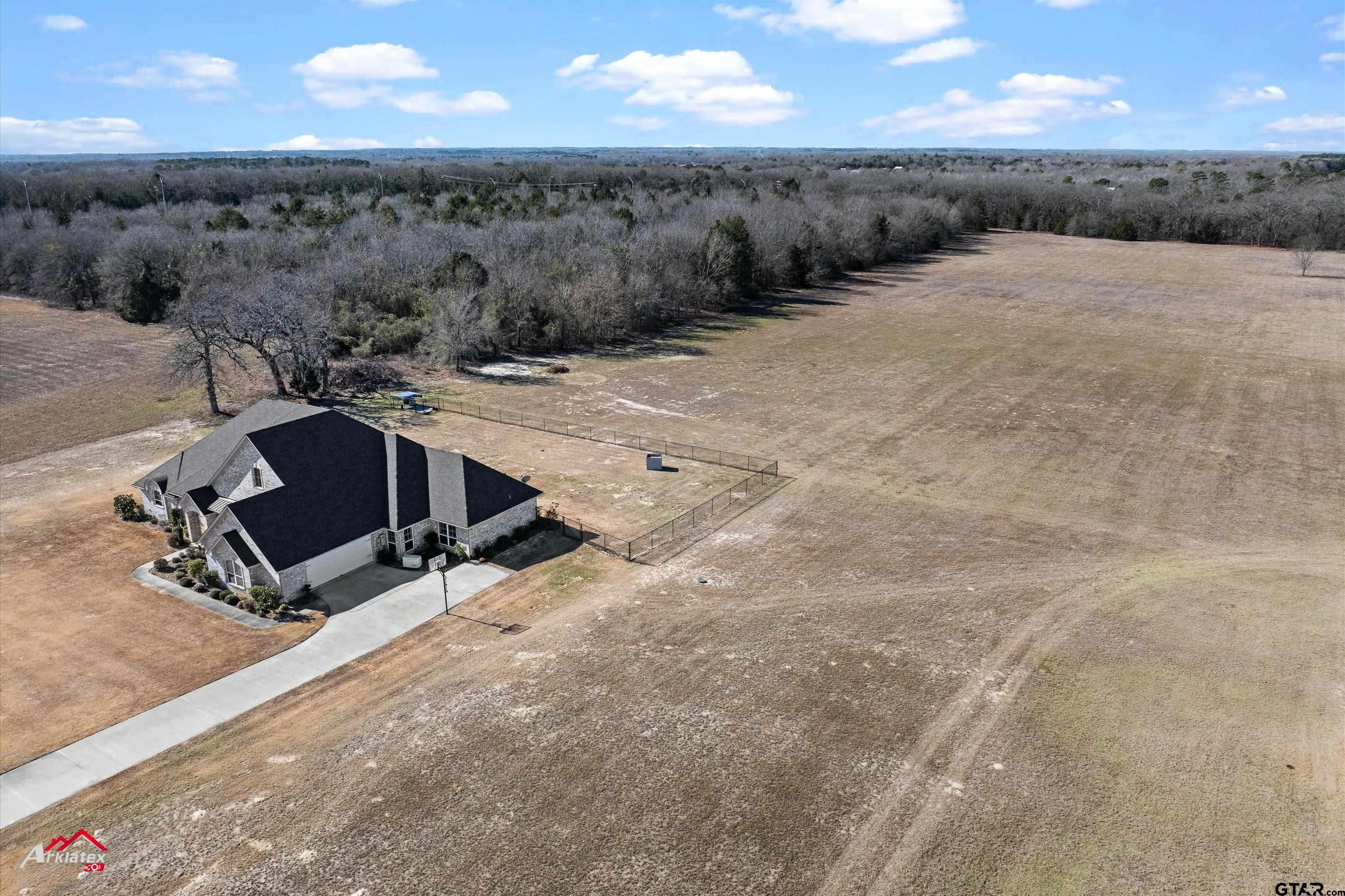 15631 Stallion Lake Blvd