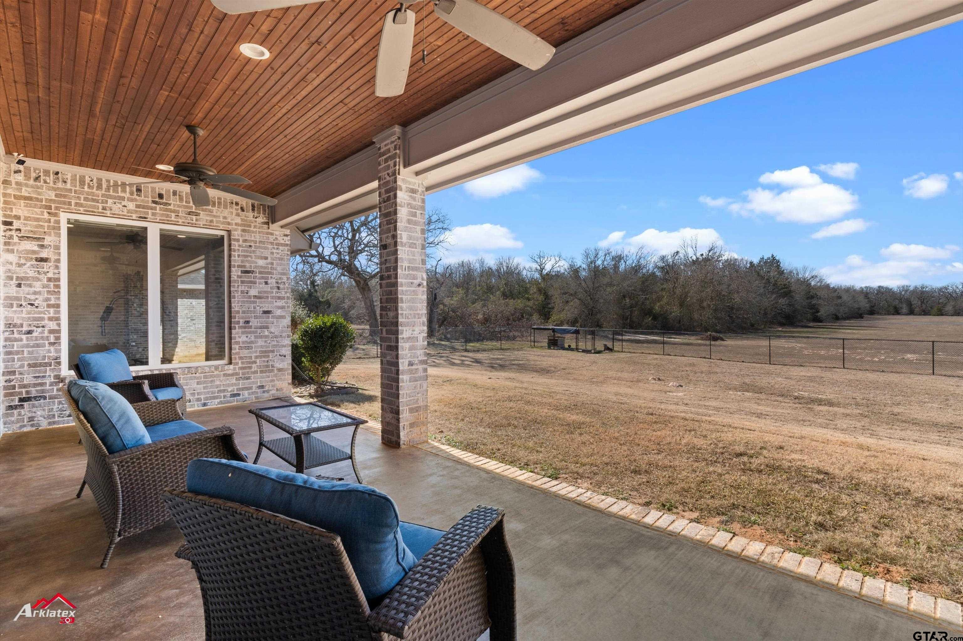 15631 Stallion Lake Blvd