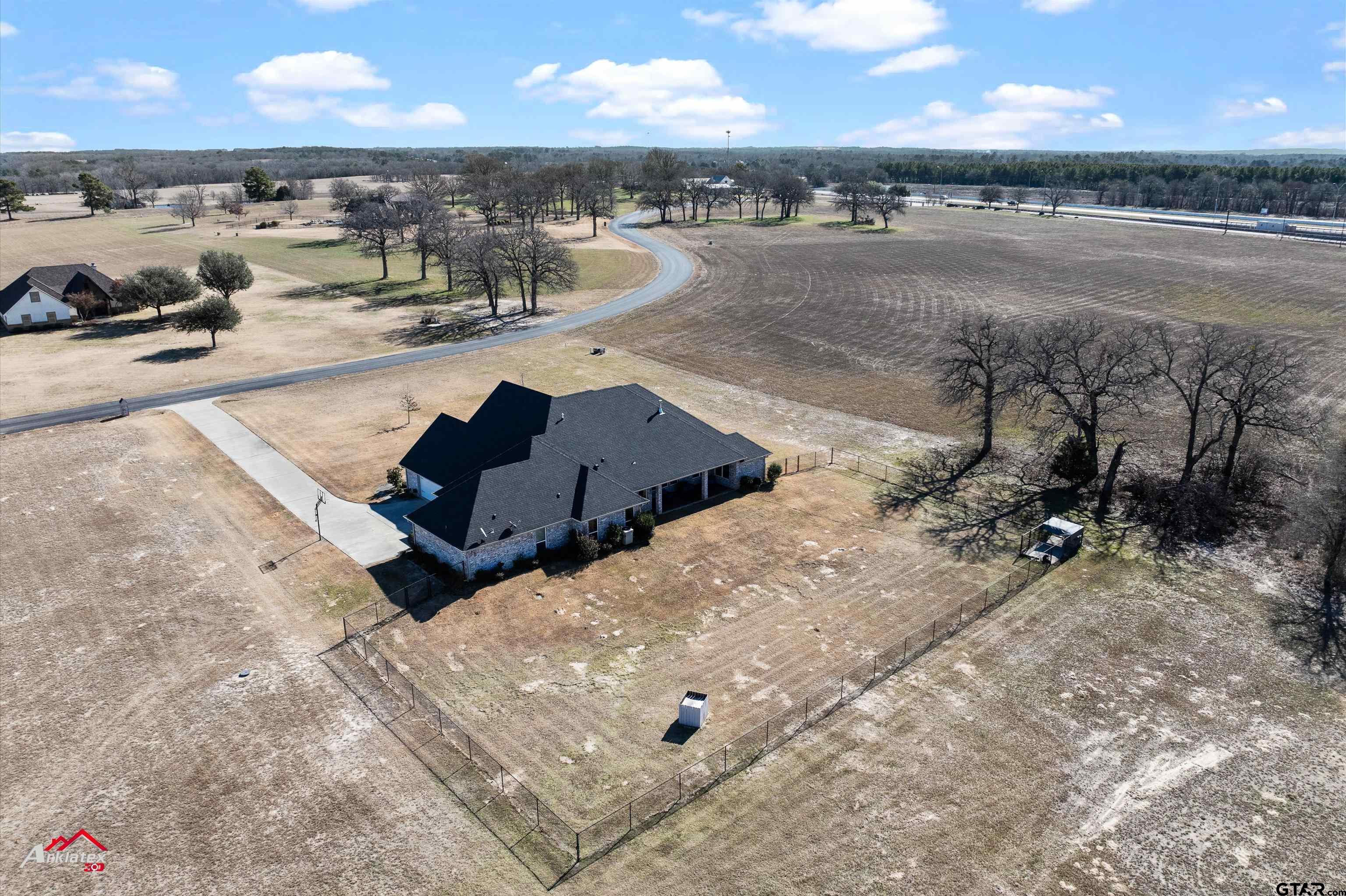 15631 Stallion Lake Blvd