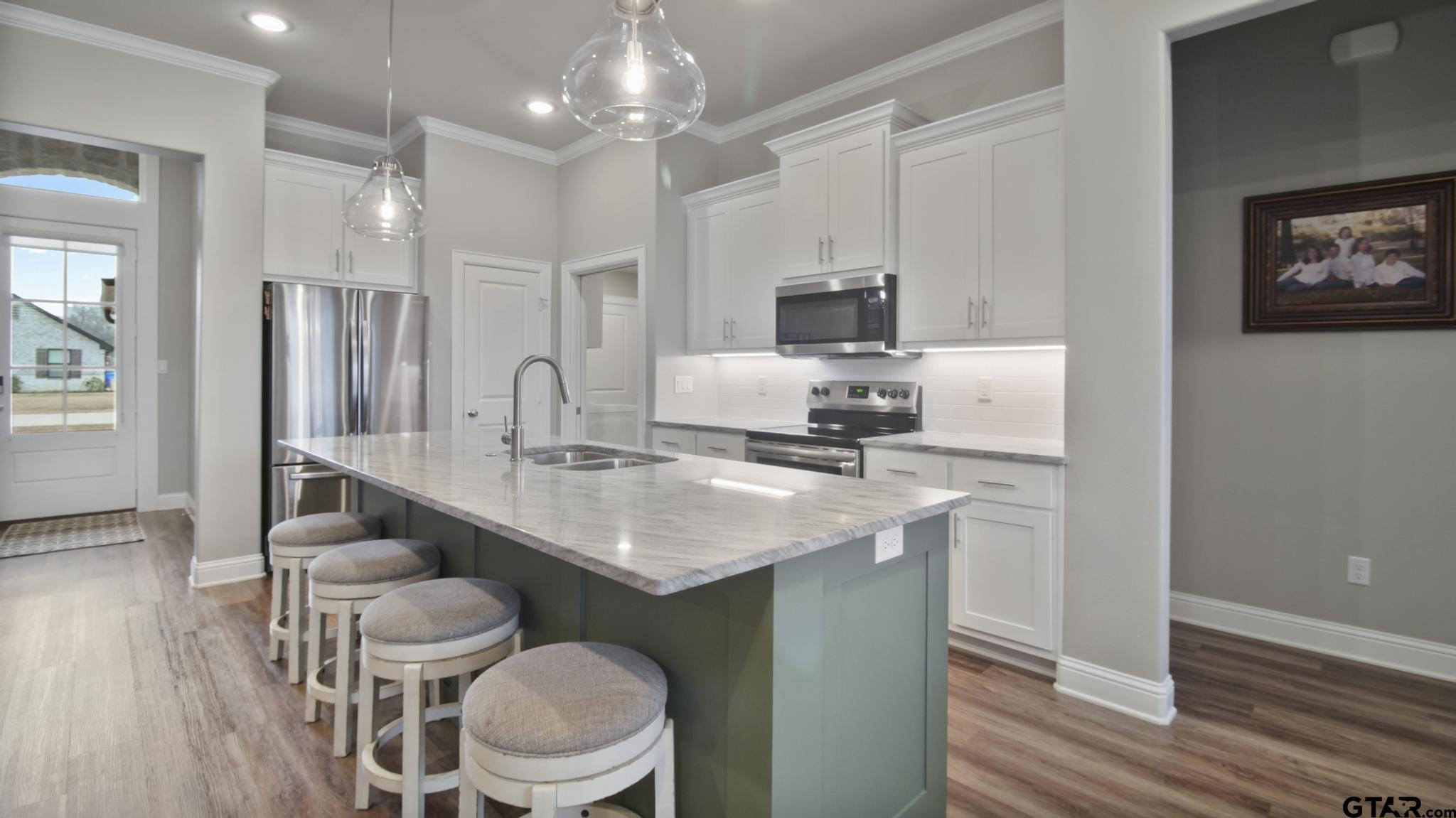 14144 Foxtail Dr