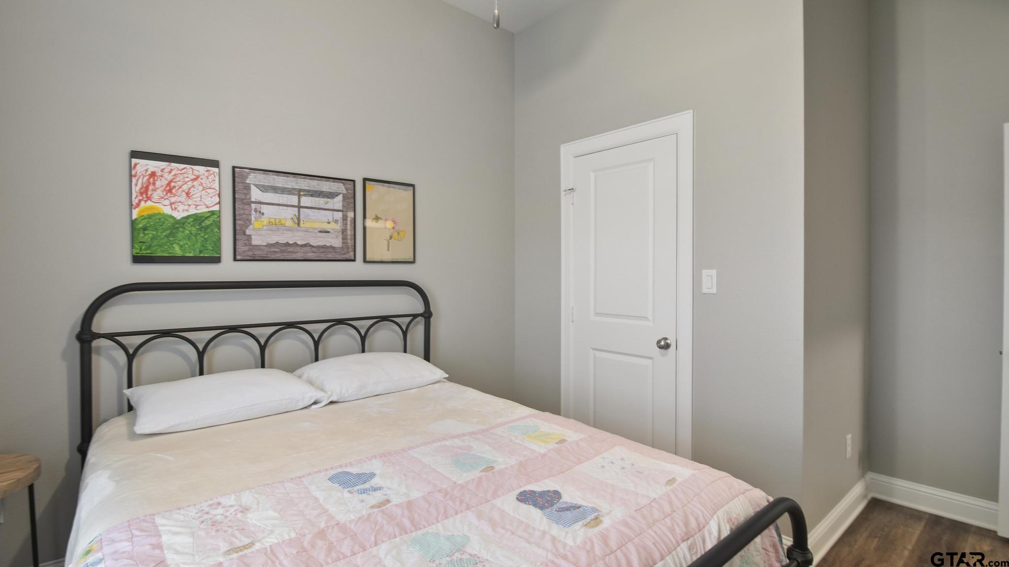 14144 Foxtail Dr