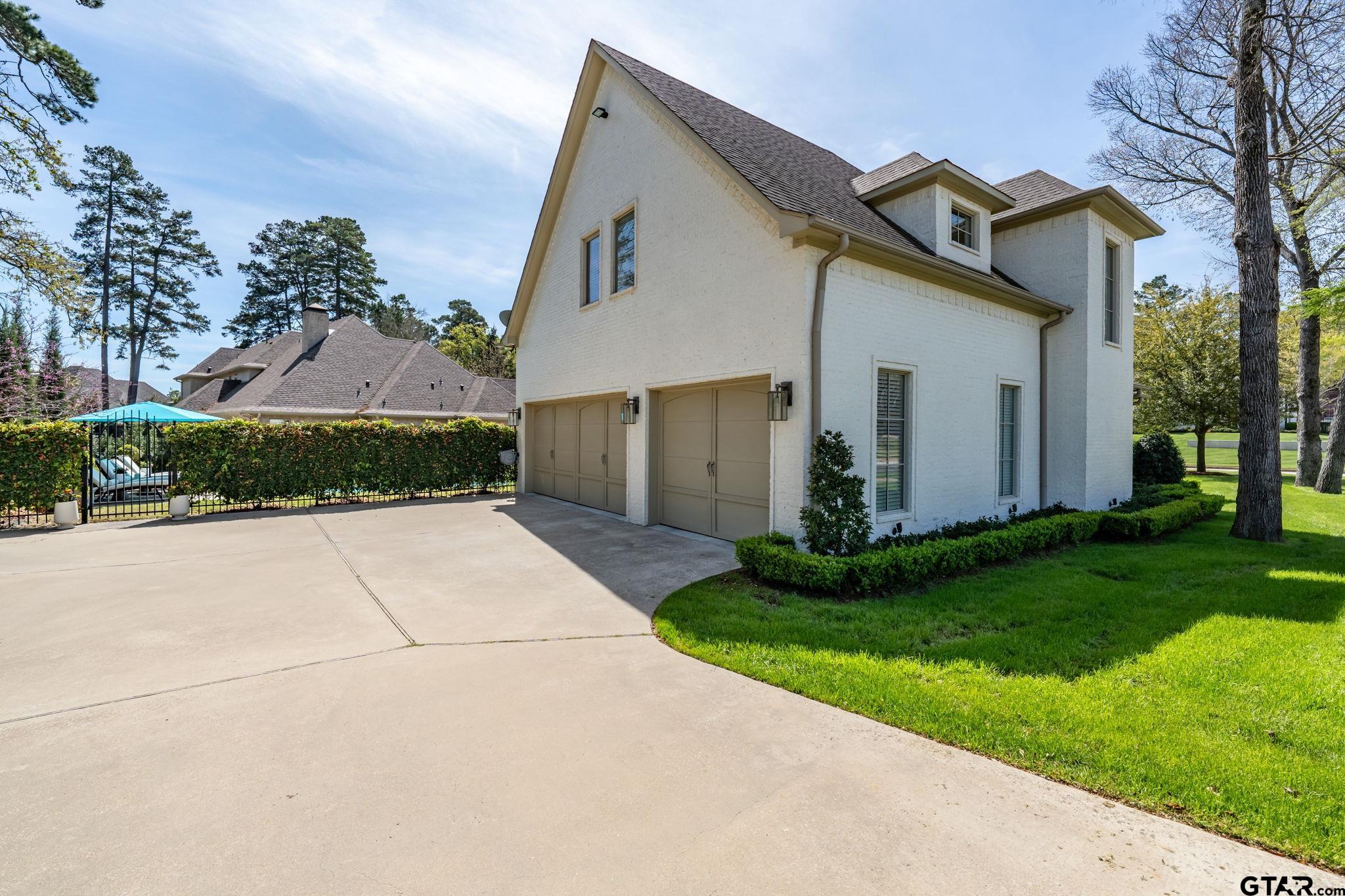 2231 Mulberry Grove