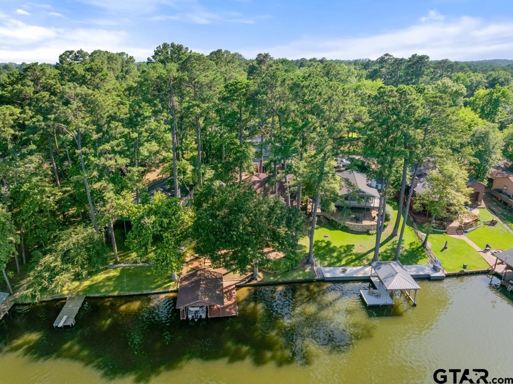 1639 Tanglewood Dr E.