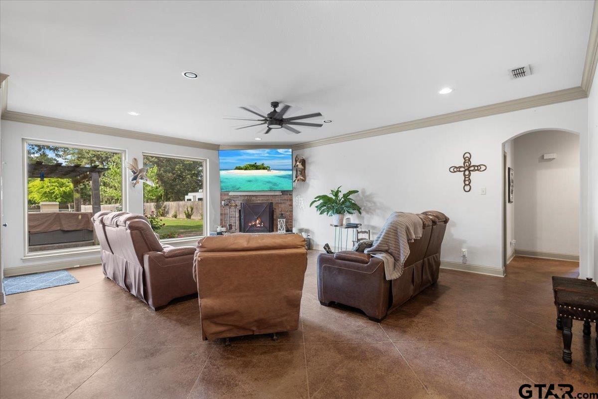 21192 Altuda Lane