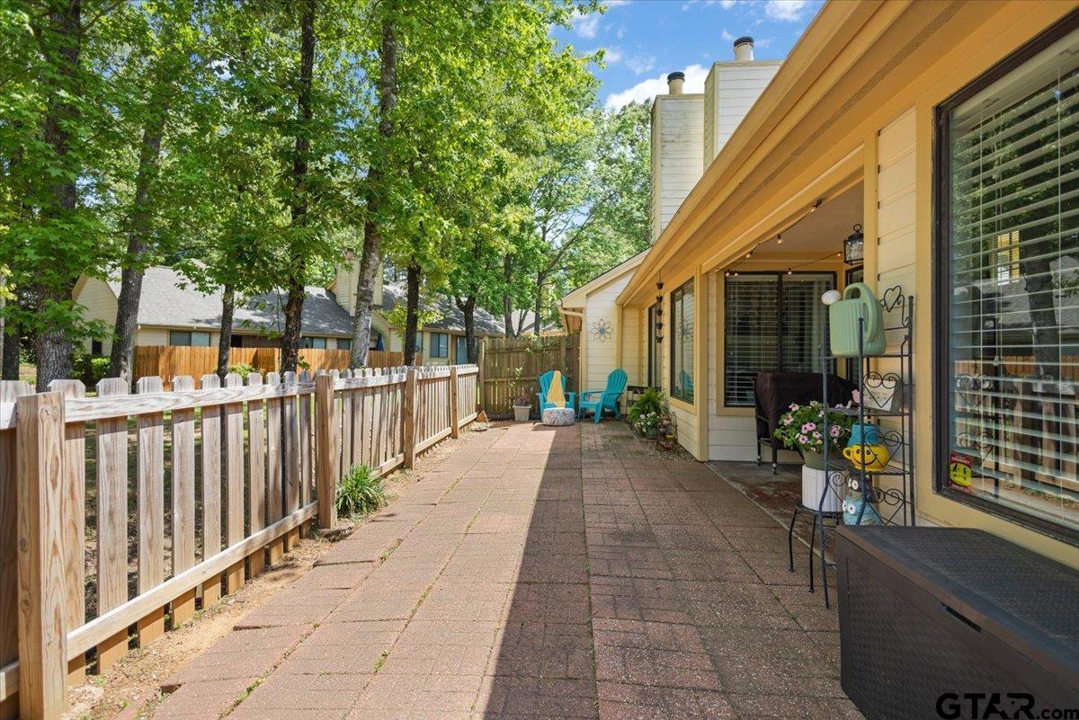 5717 Eaglewood Circle