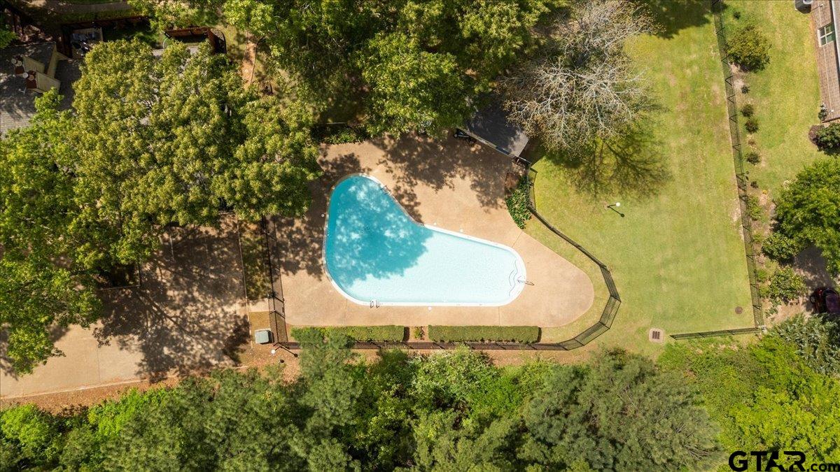 5717 Eaglewood Circle