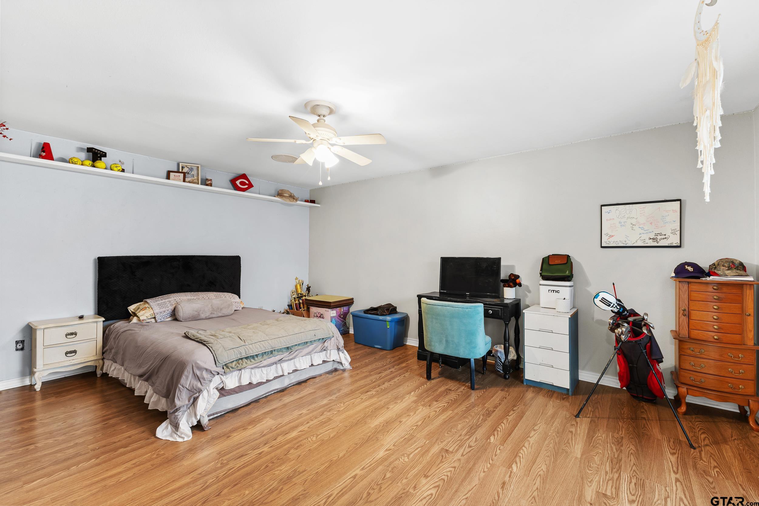 1302 W Sabine St.