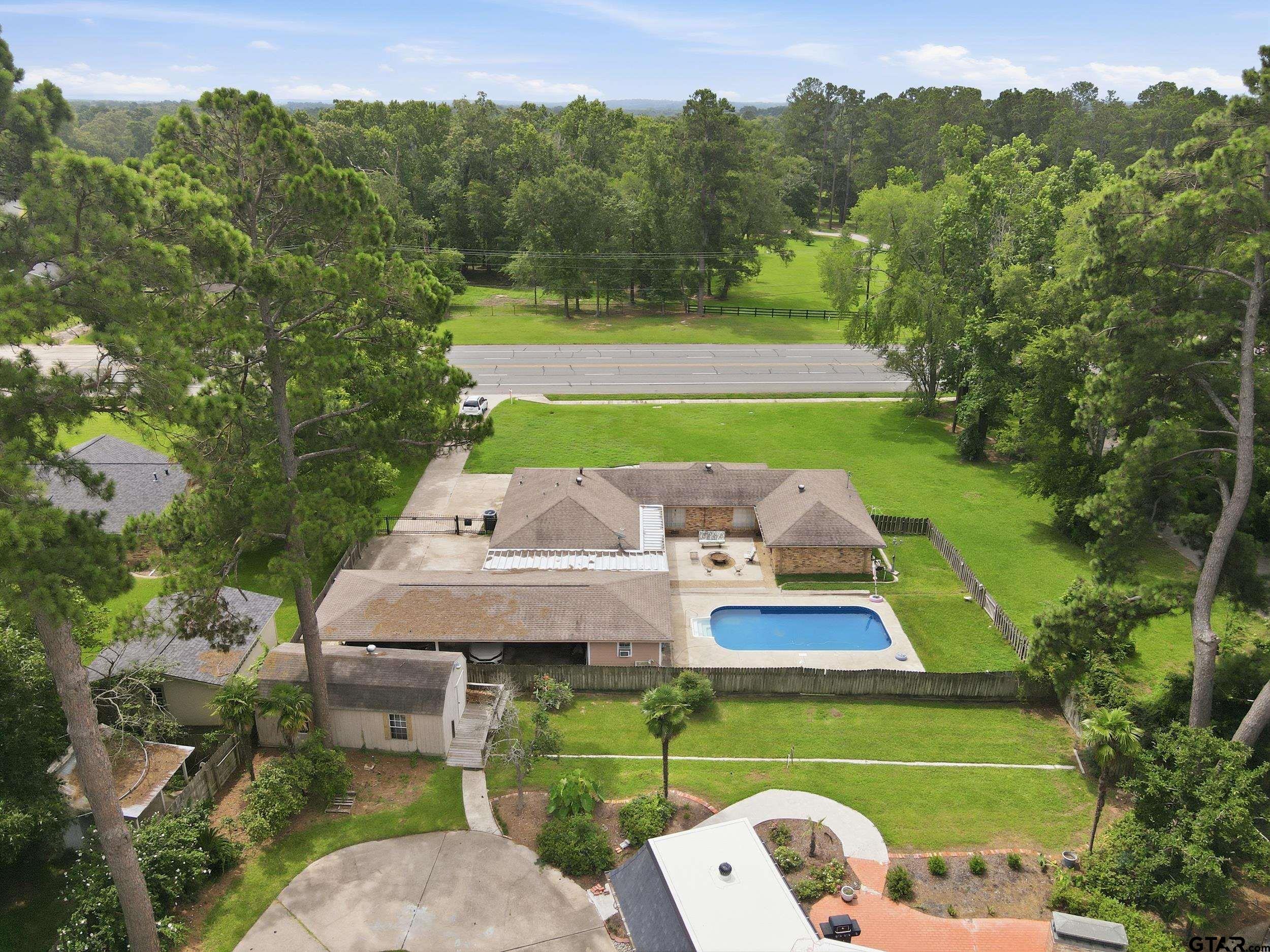 1302 W Sabine St.