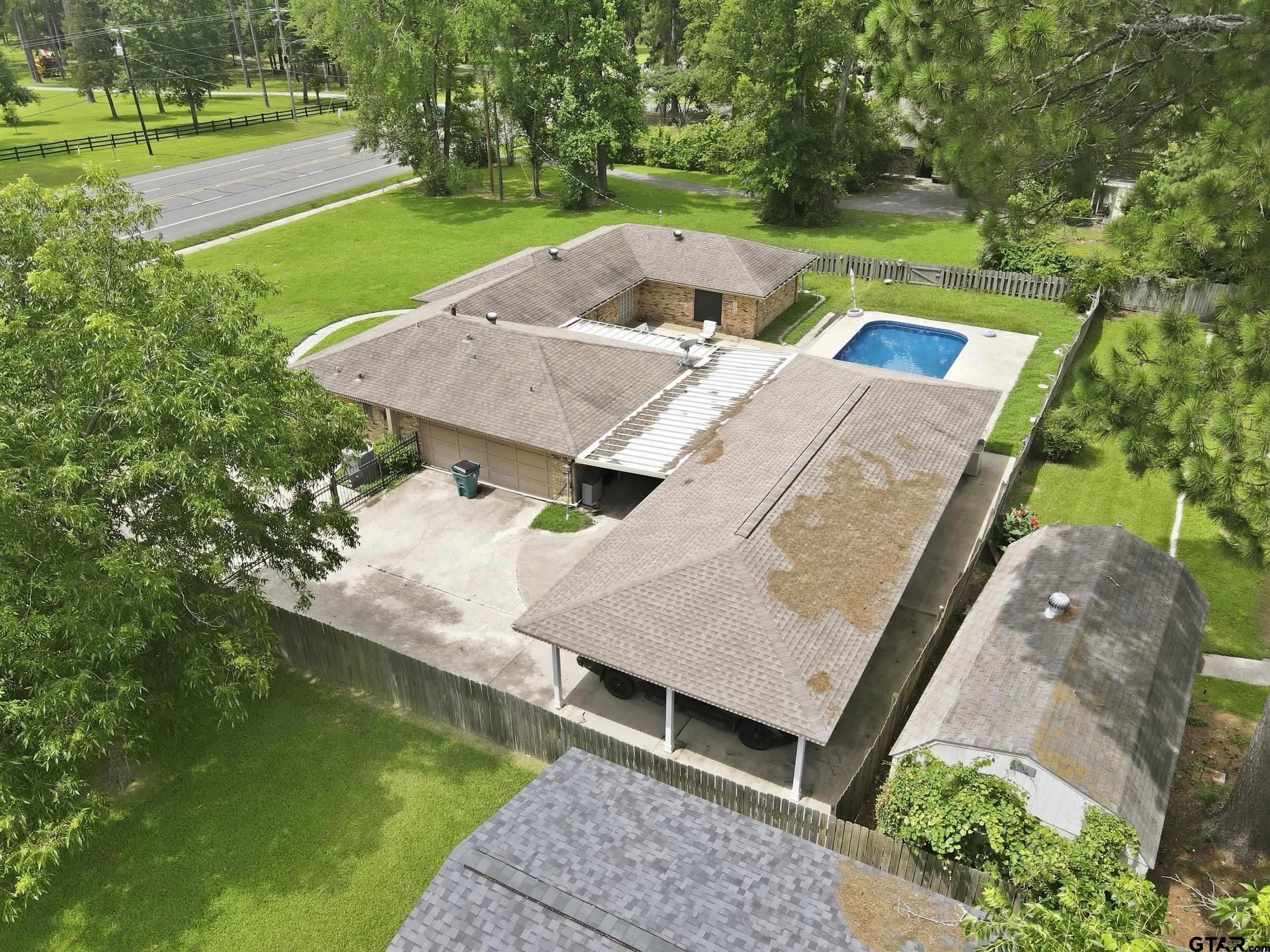 1302 W Sabine St.