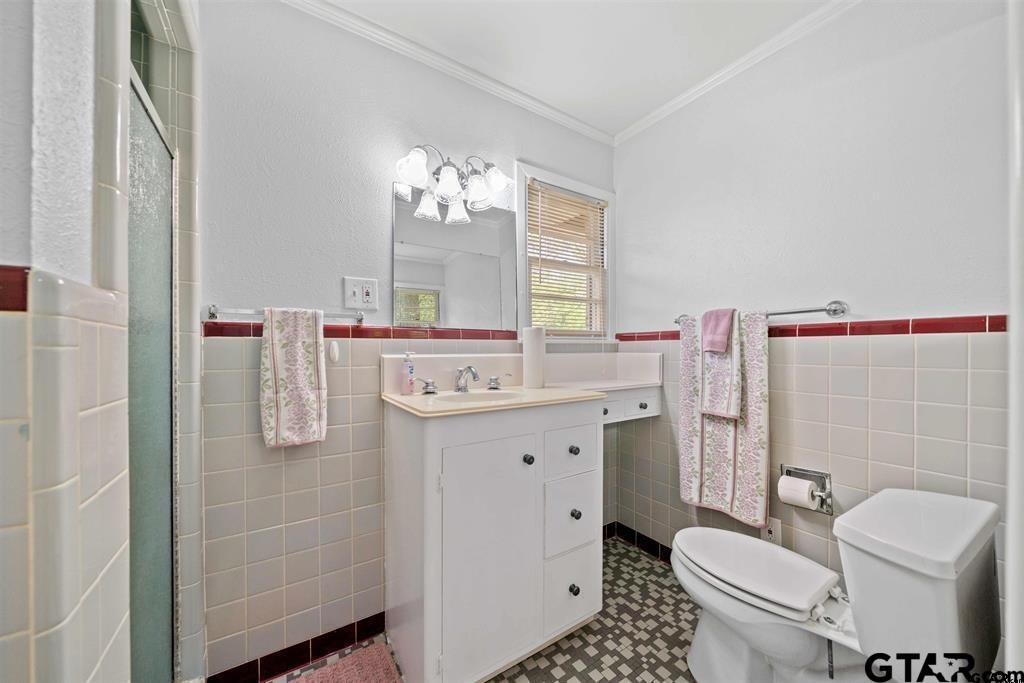 246 Angela Ln.