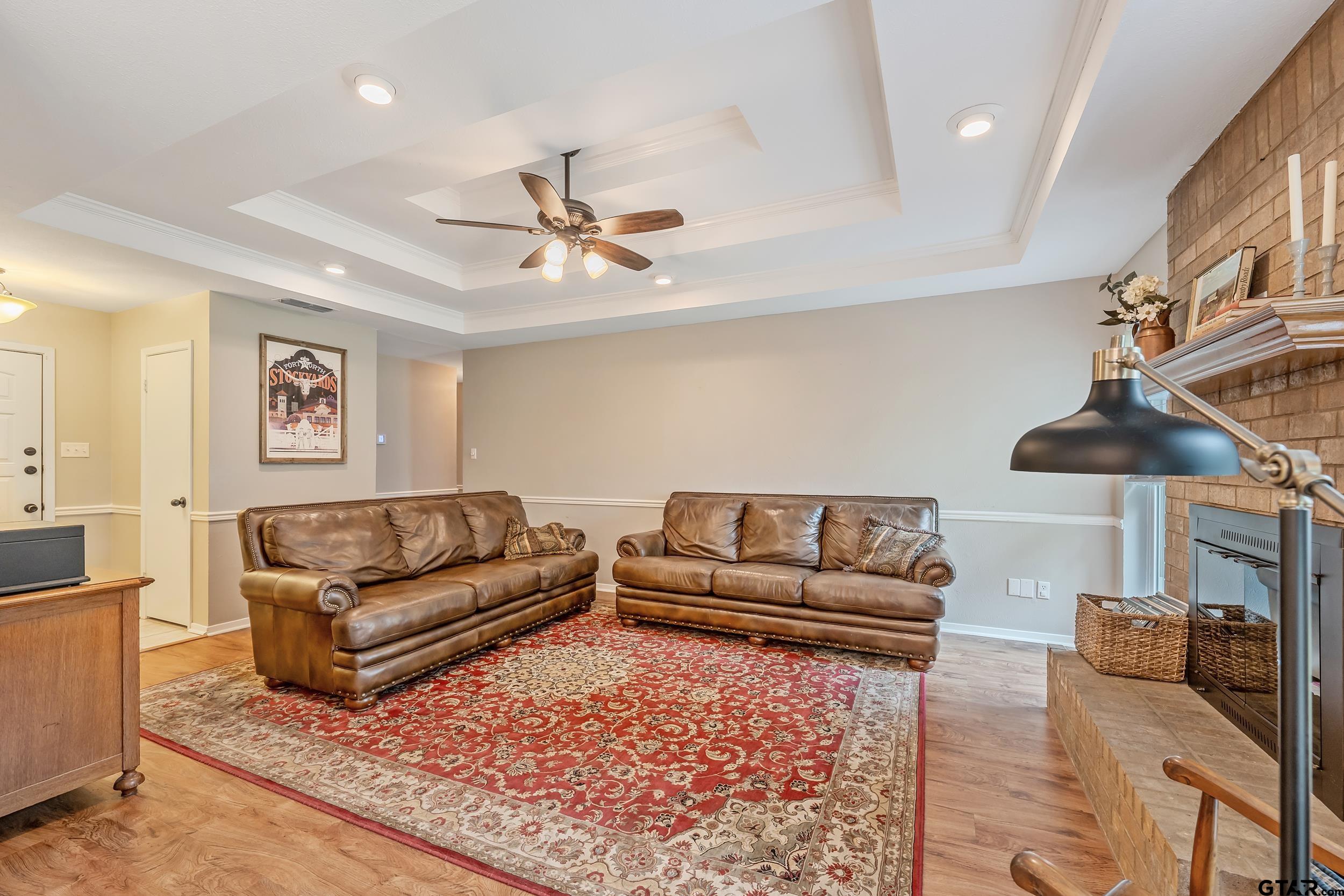 300 Windridge Dr