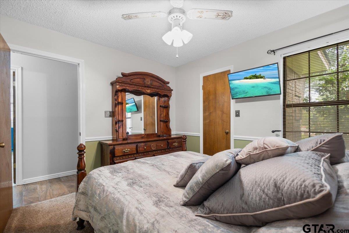 13804 Birchwood Cir