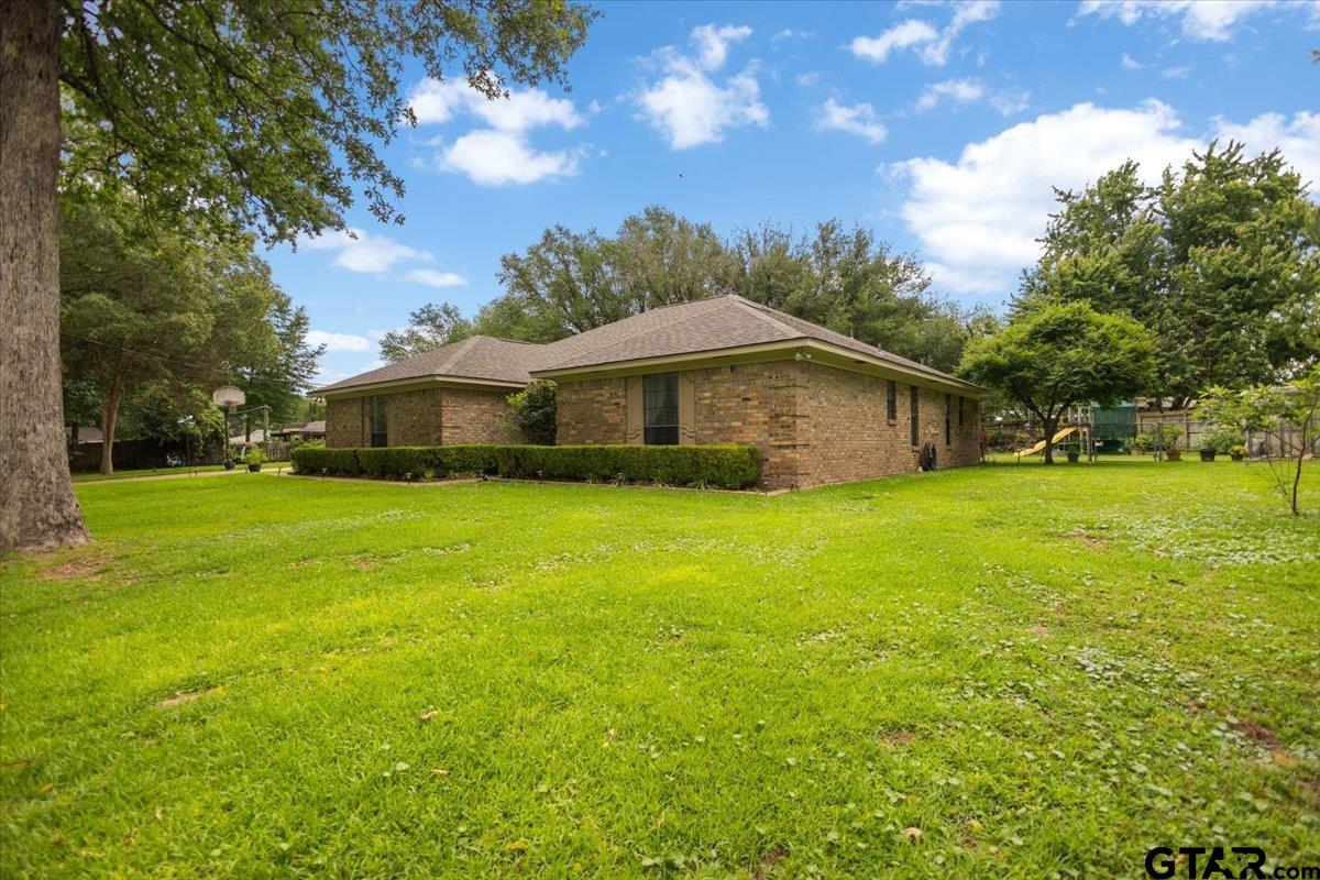 13804 Birchwood Cir