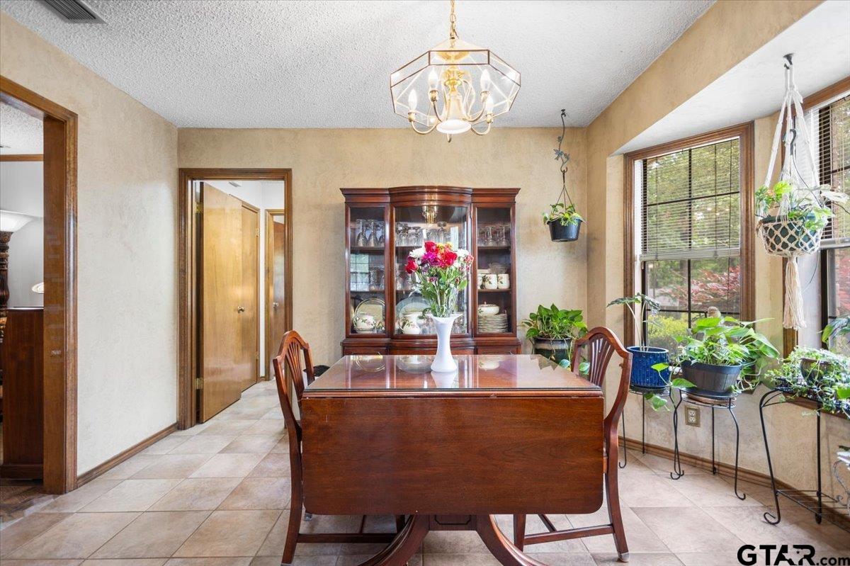 13804 Birchwood Cir