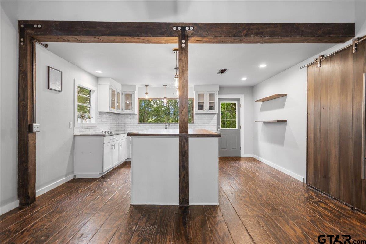 18544 County Road 2106