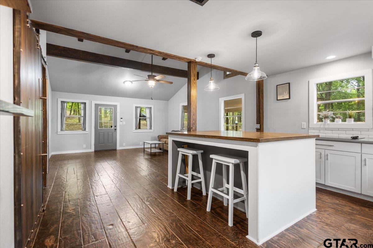 18544 County Road 2106