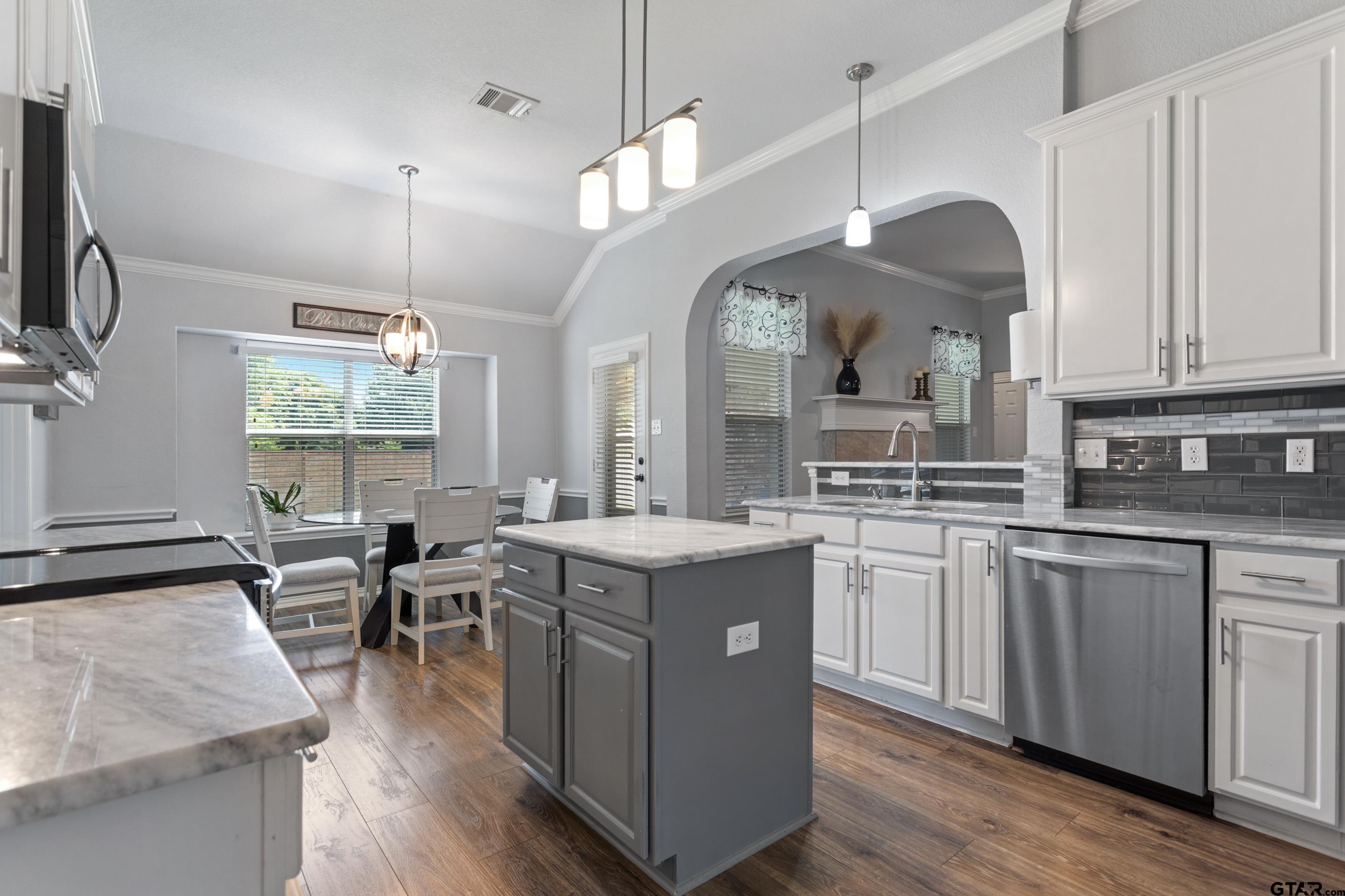 106 Elmwood Trail