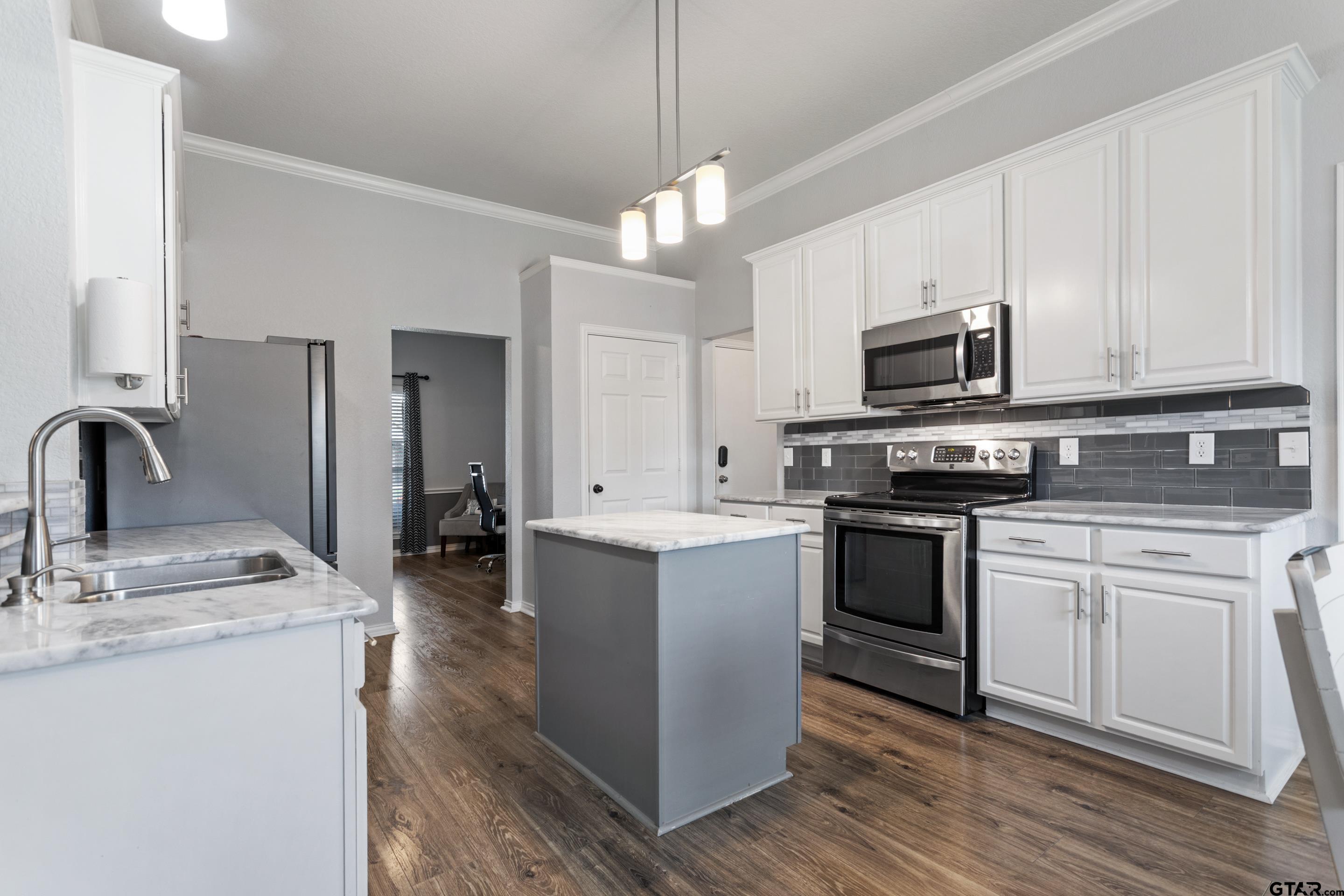 106 Elmwood Trail
