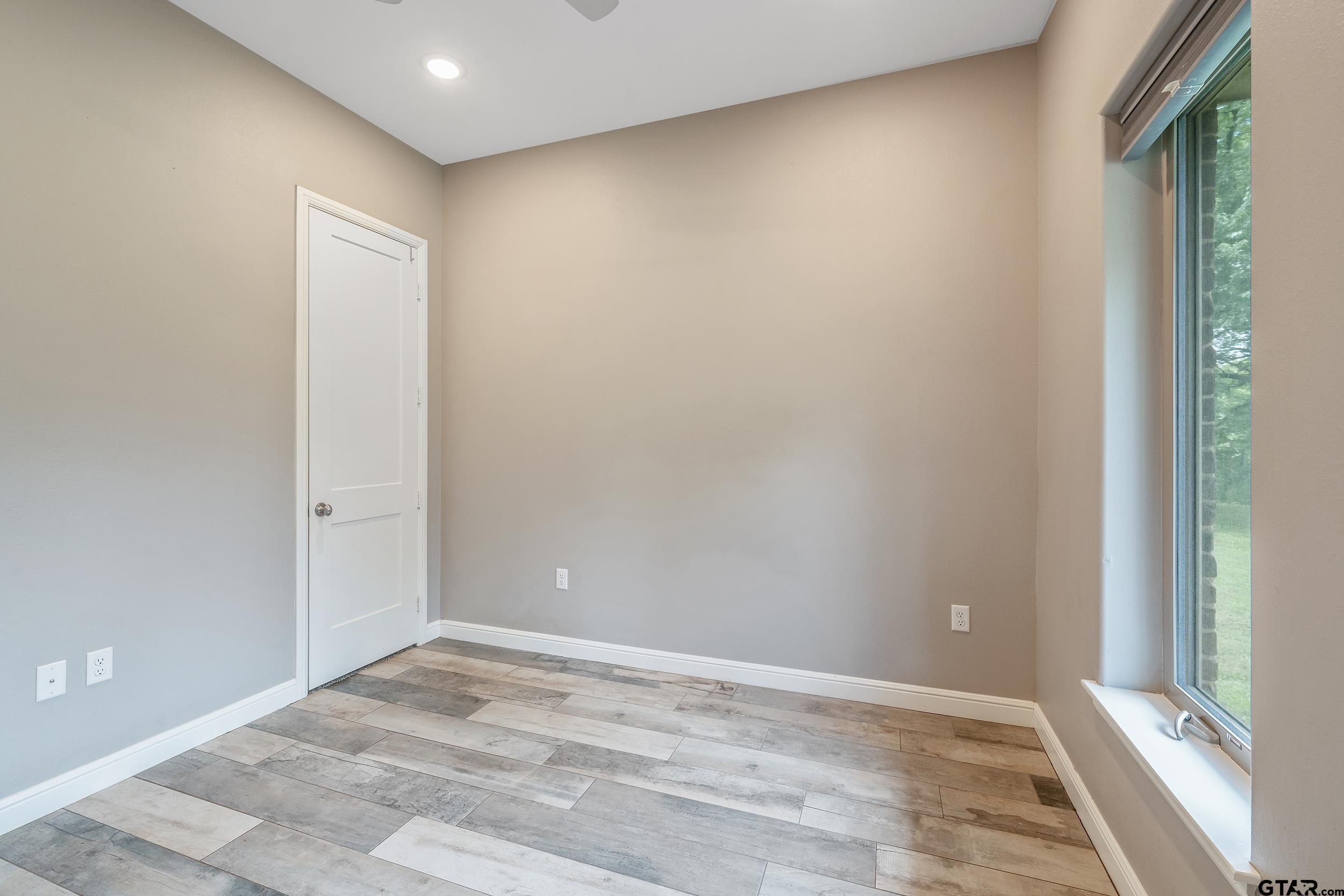 1100 County Road 3602