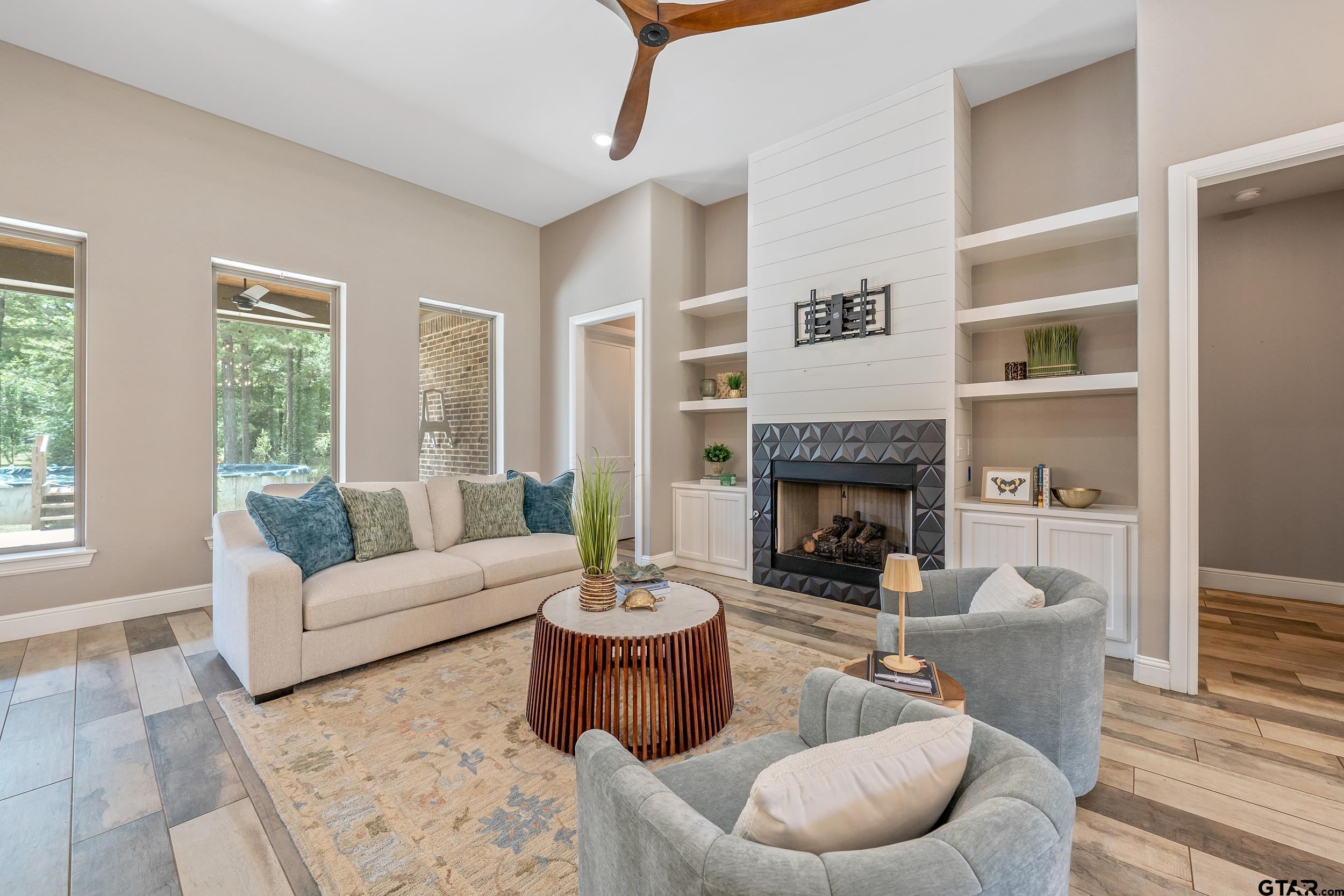 1100 County Road 3602