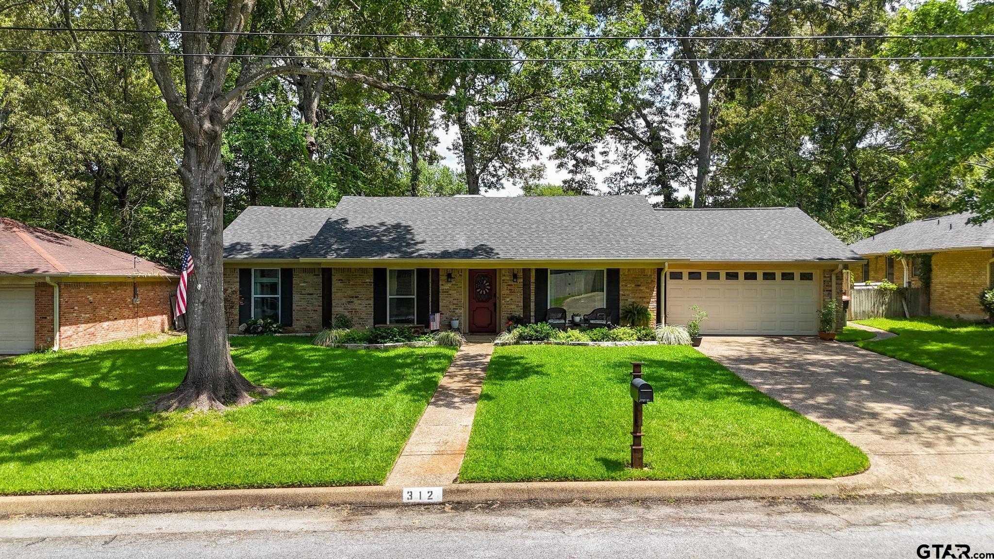 312 Clemson Dr