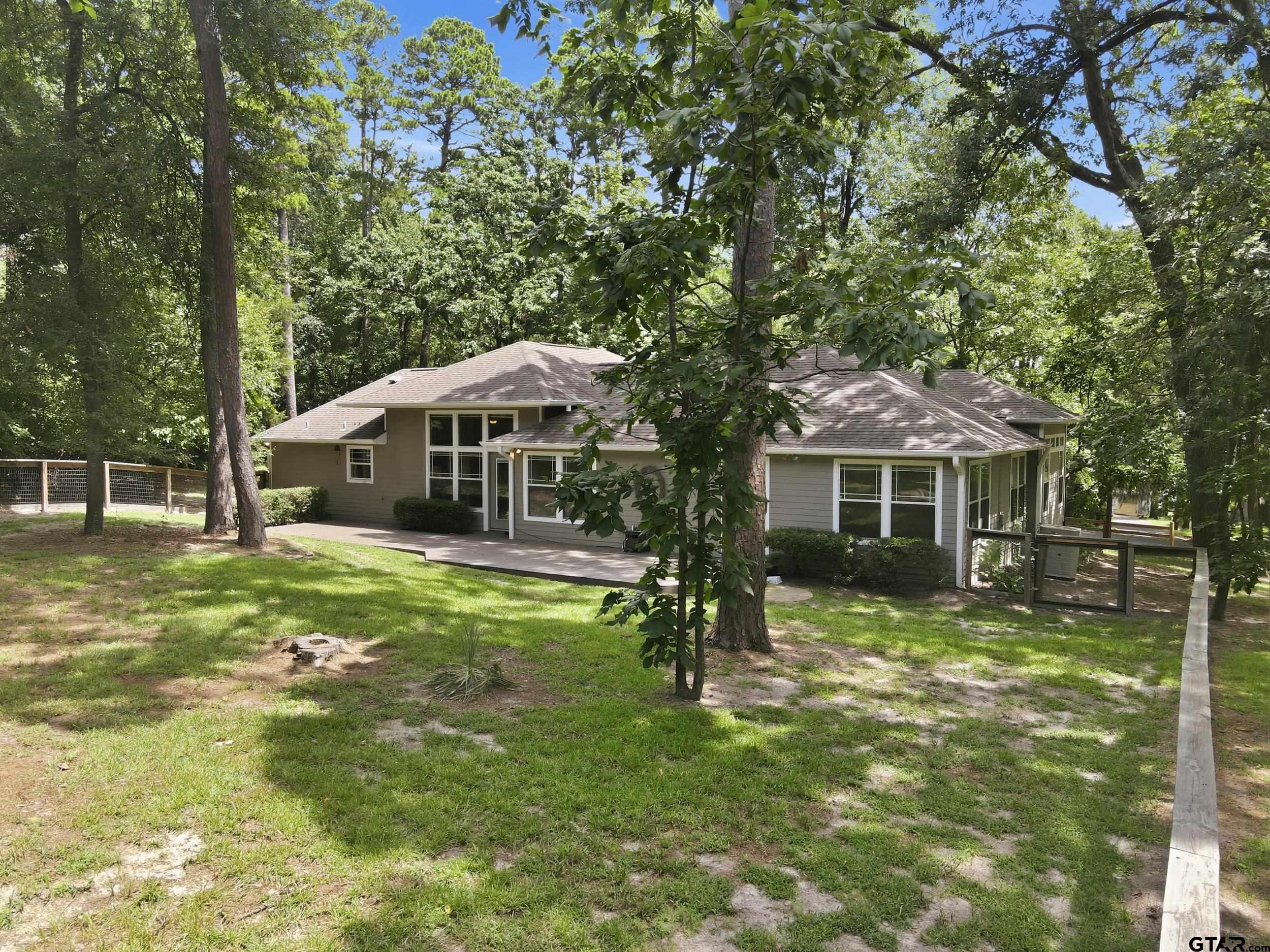 565 W Eldorado Dr.