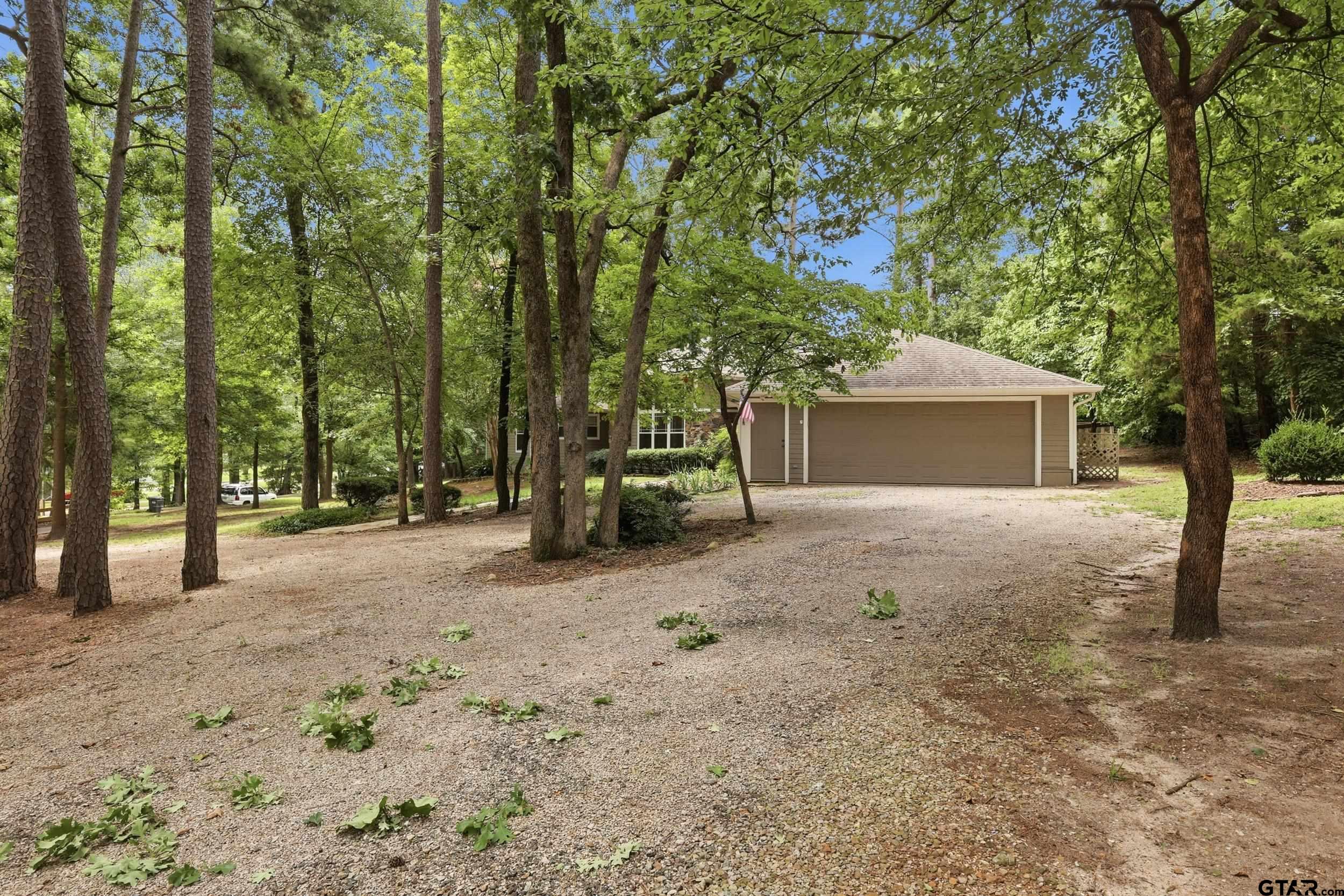 565 W Eldorado Dr.