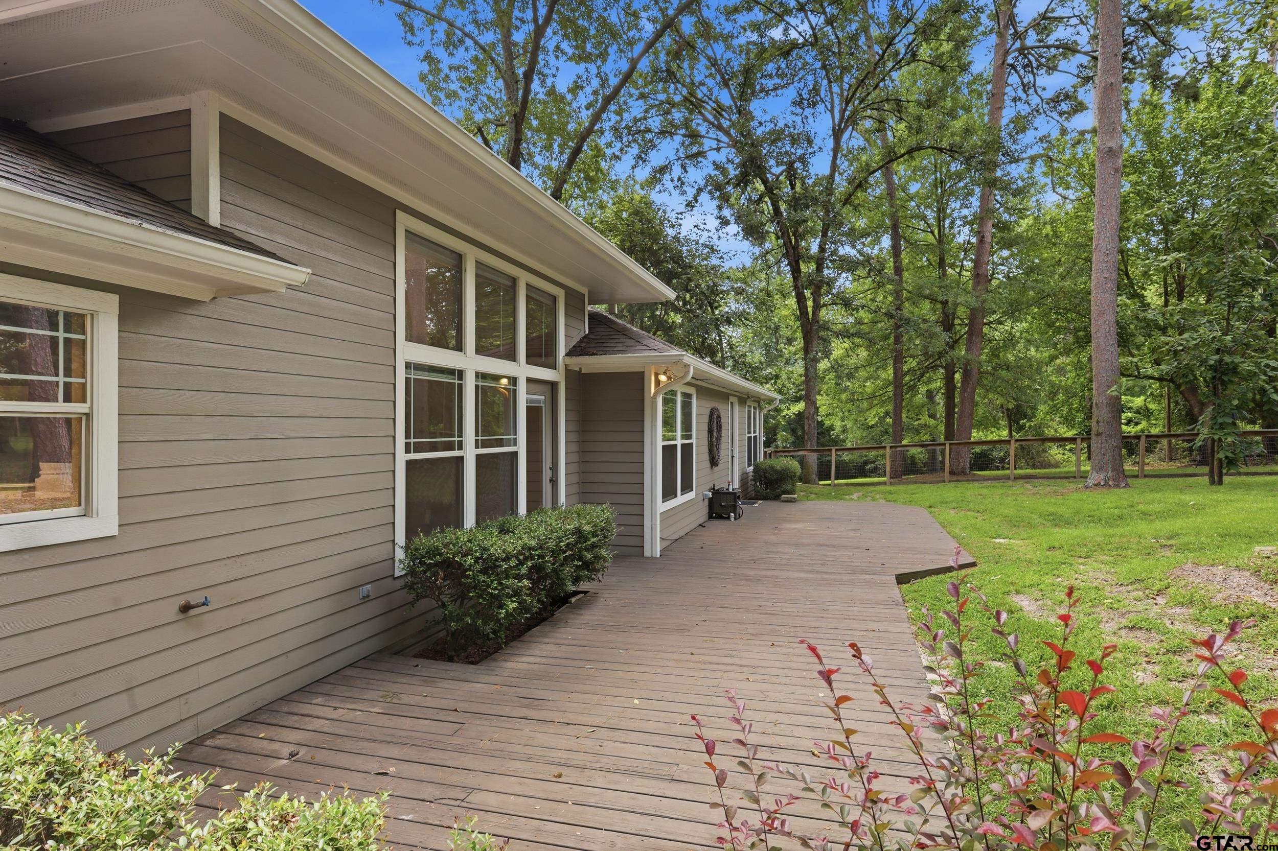 565 W Eldorado Dr.