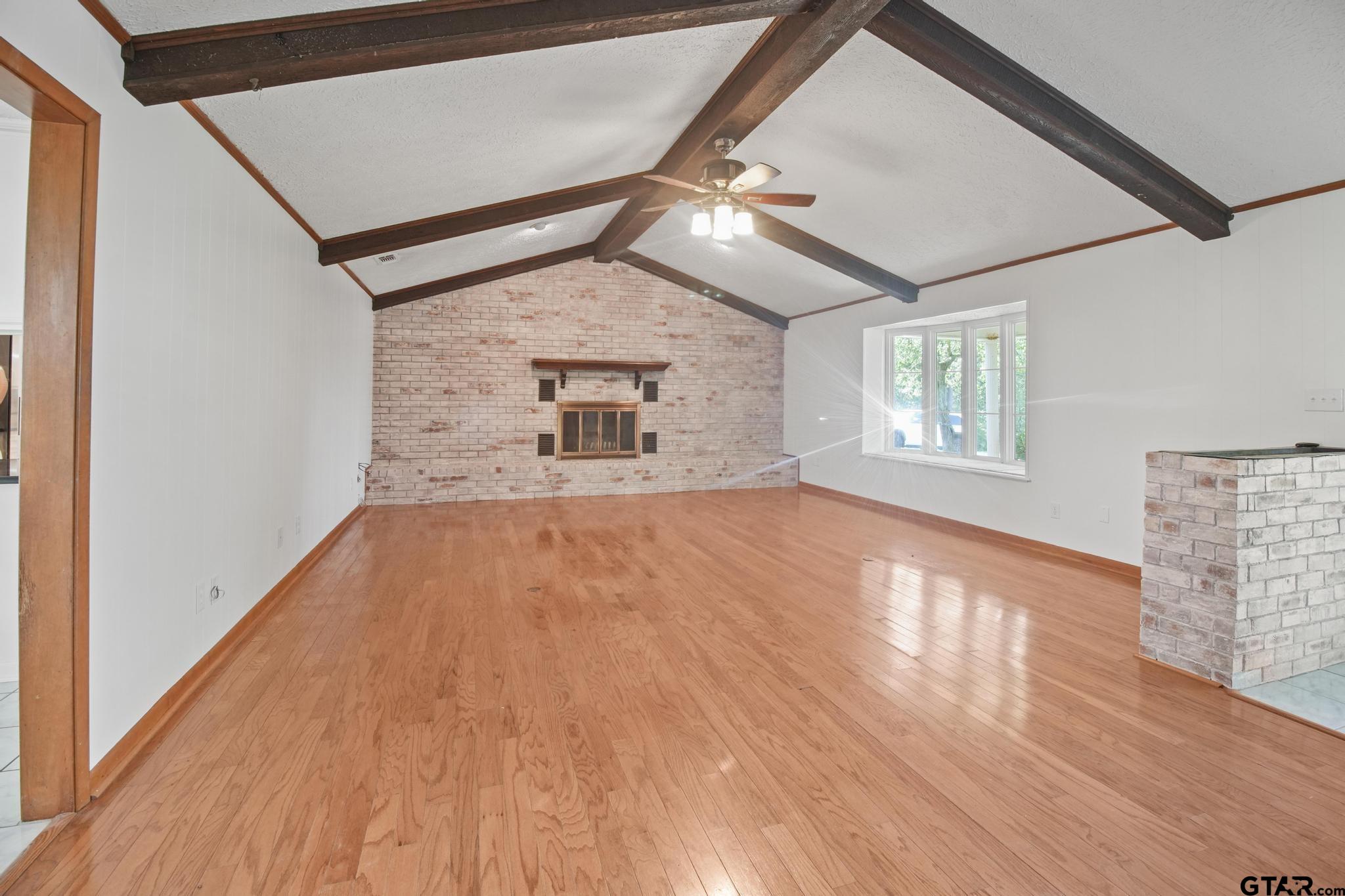 15911 US Hwy 79 E