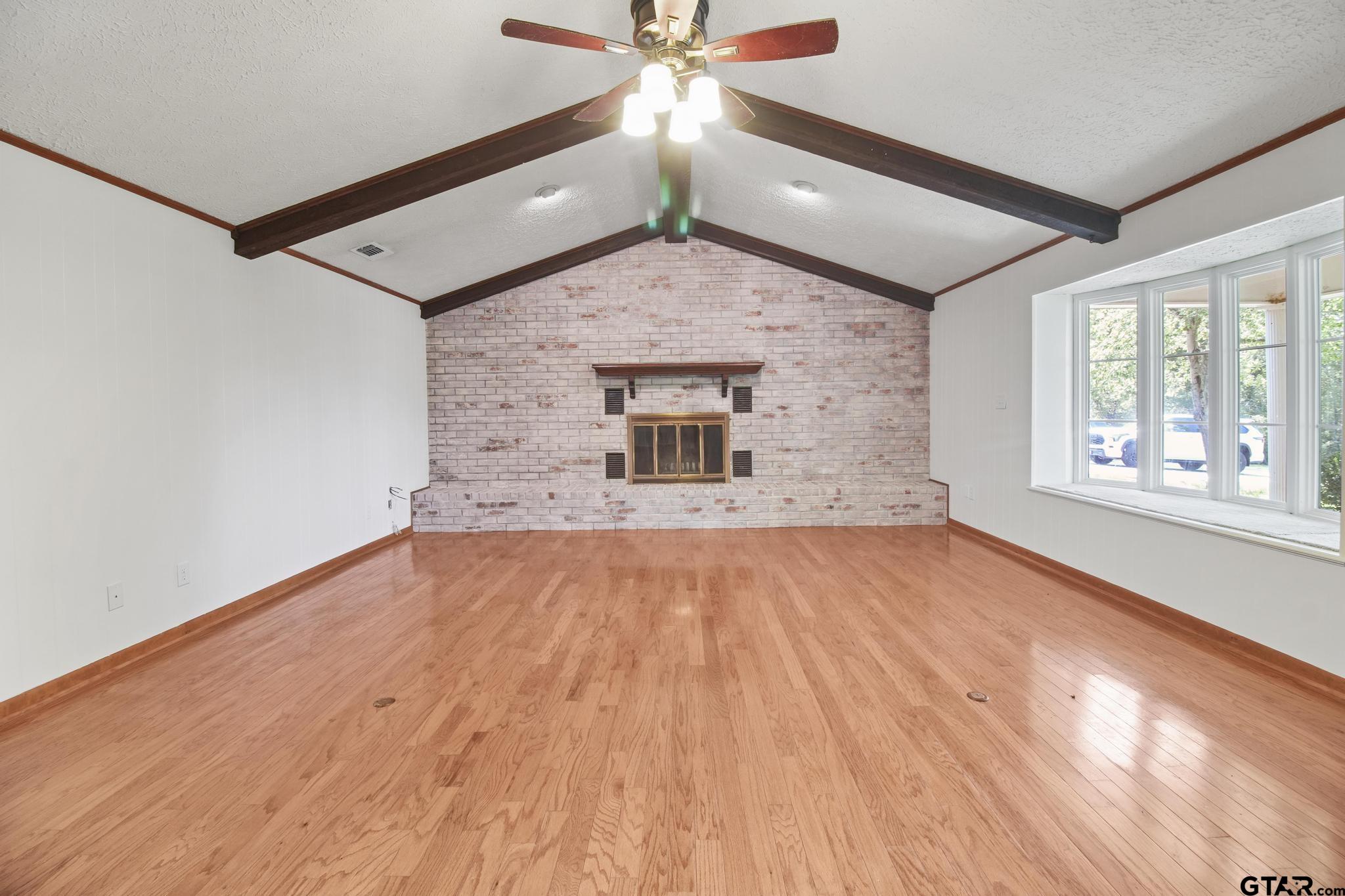 15911 US Hwy 79 E