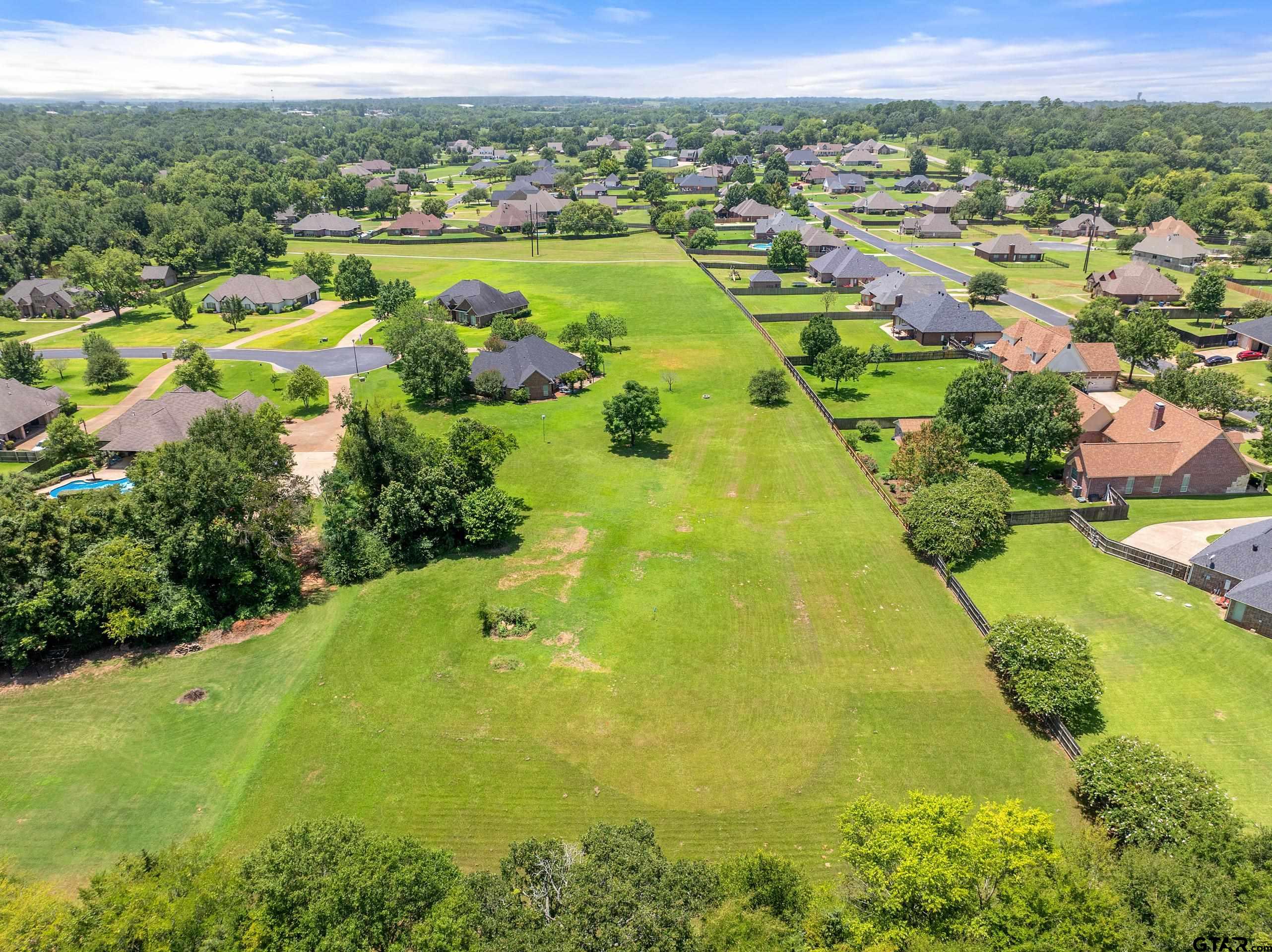 301 Hines Crossing