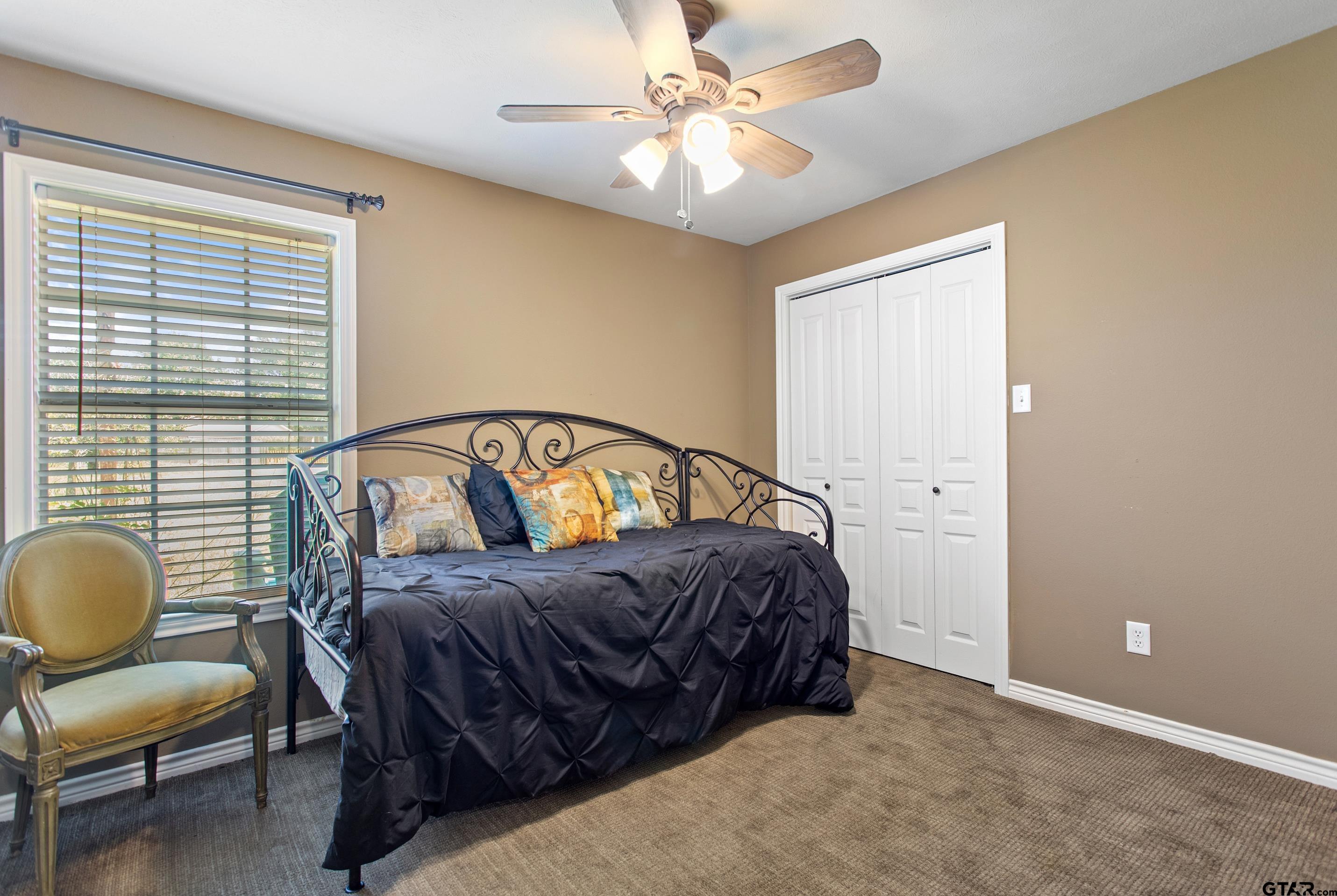 301 Hines Crossing