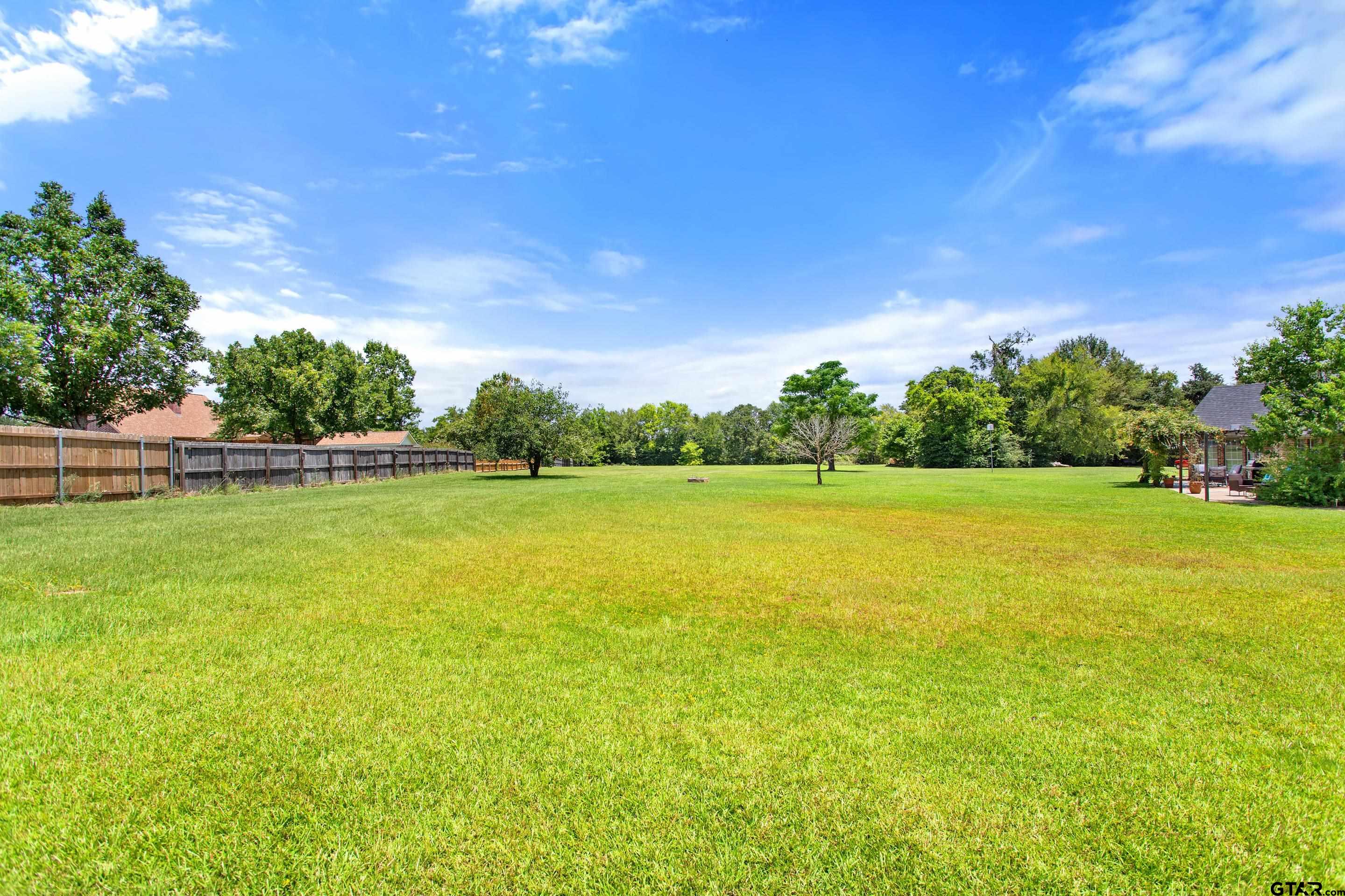 301 Hines Crossing