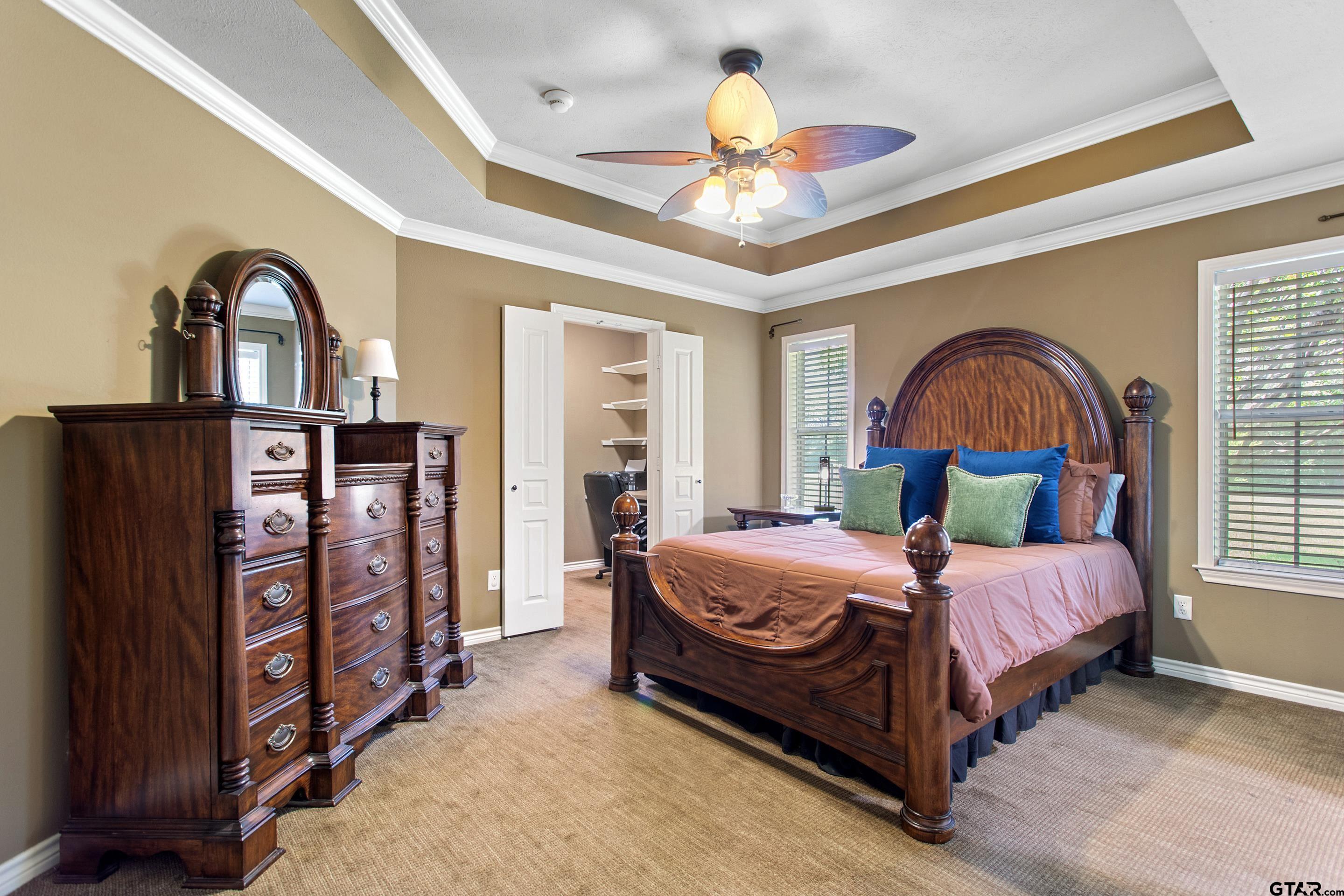 301 Hines Crossing
