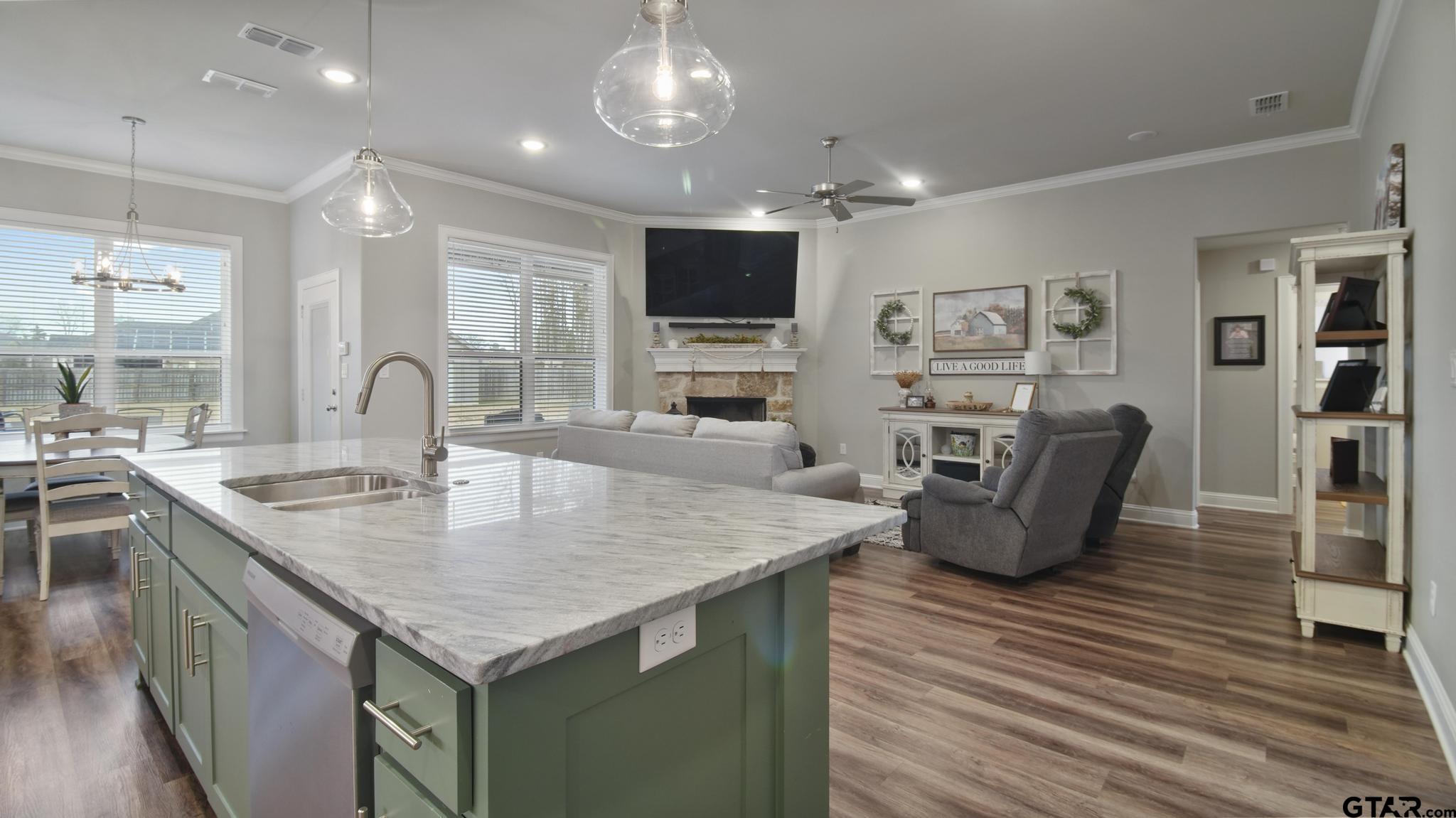 14144 Foxtail Dr